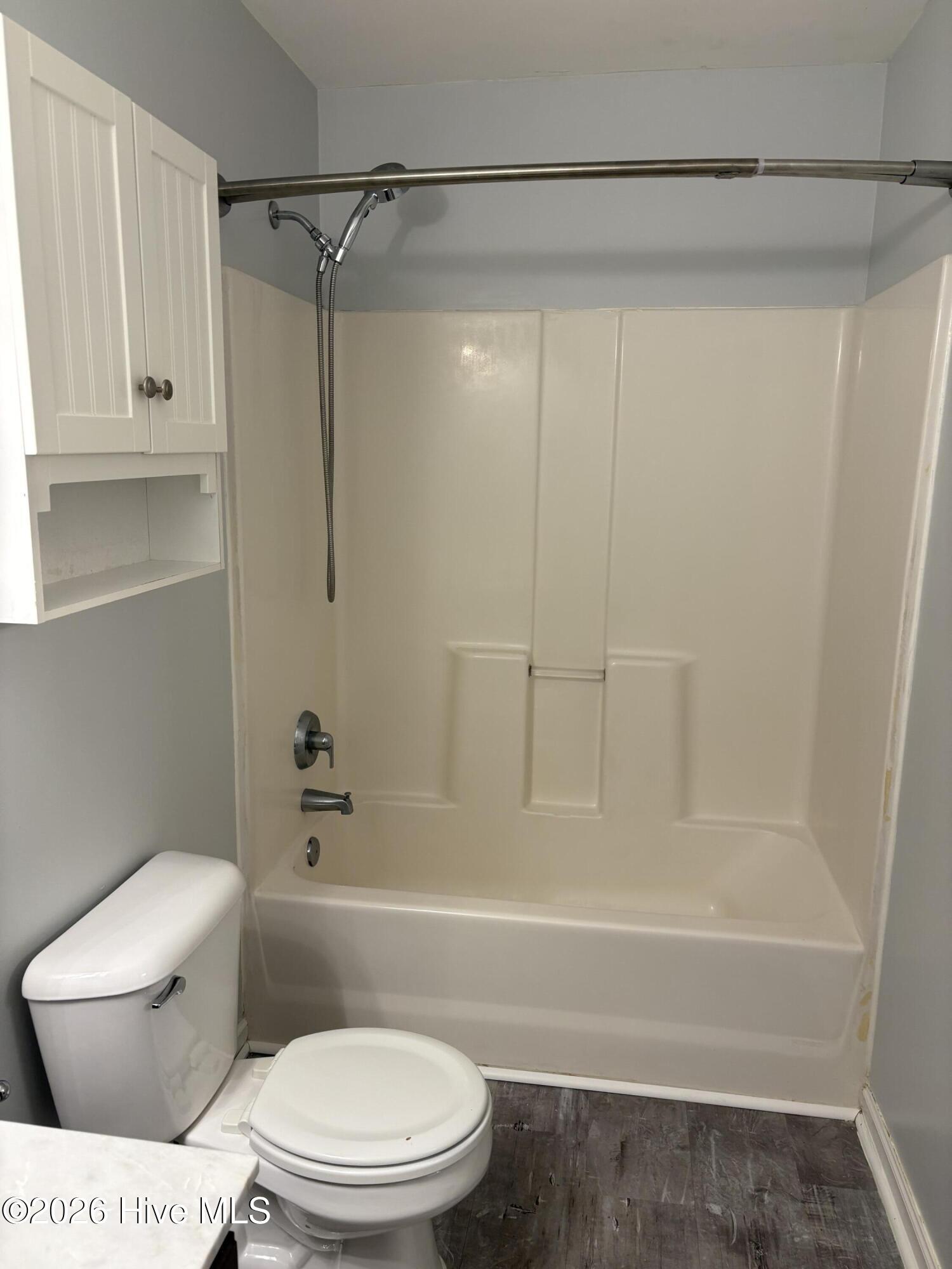 100562372 | Photo 24