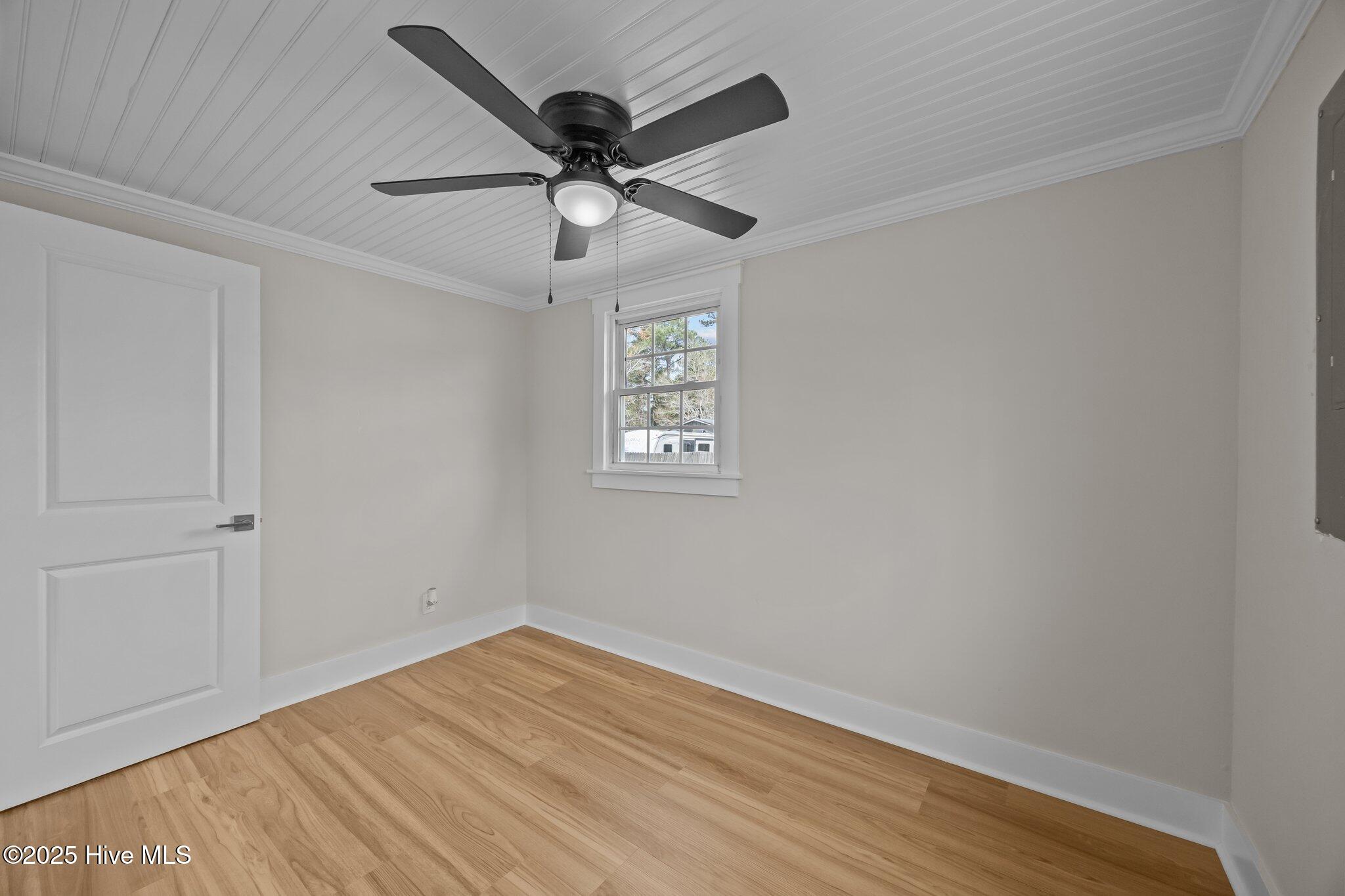 100499263 | Photo 17