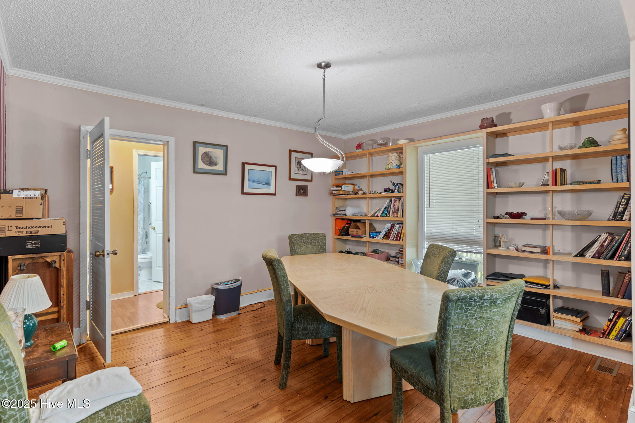 100536302 | Photo 29