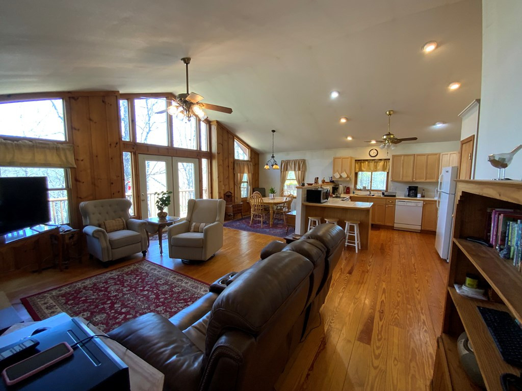 124 Bradford Drive, Marble, NC 28905 Listing Photo  7