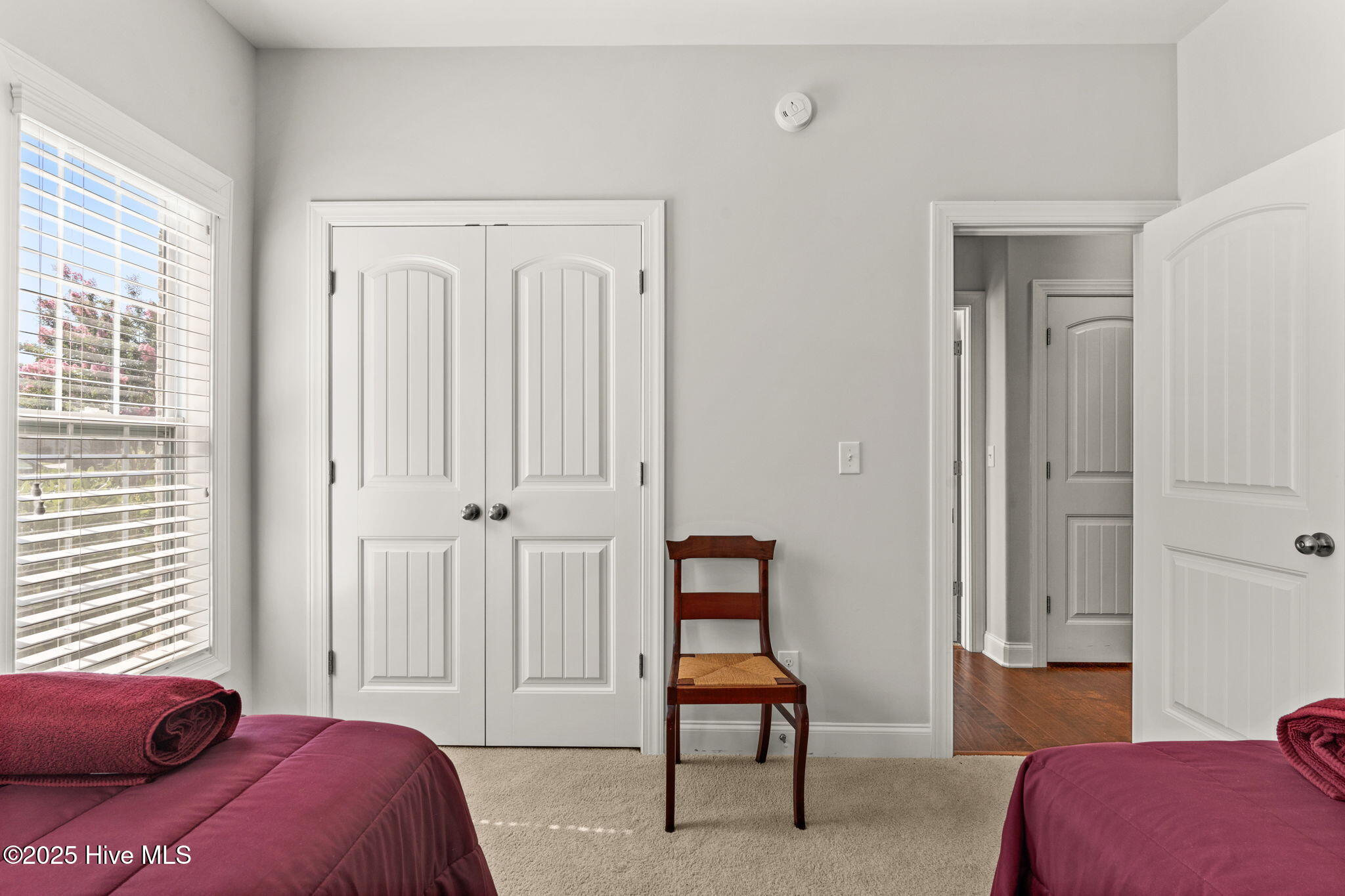 100519304 | Photo 21