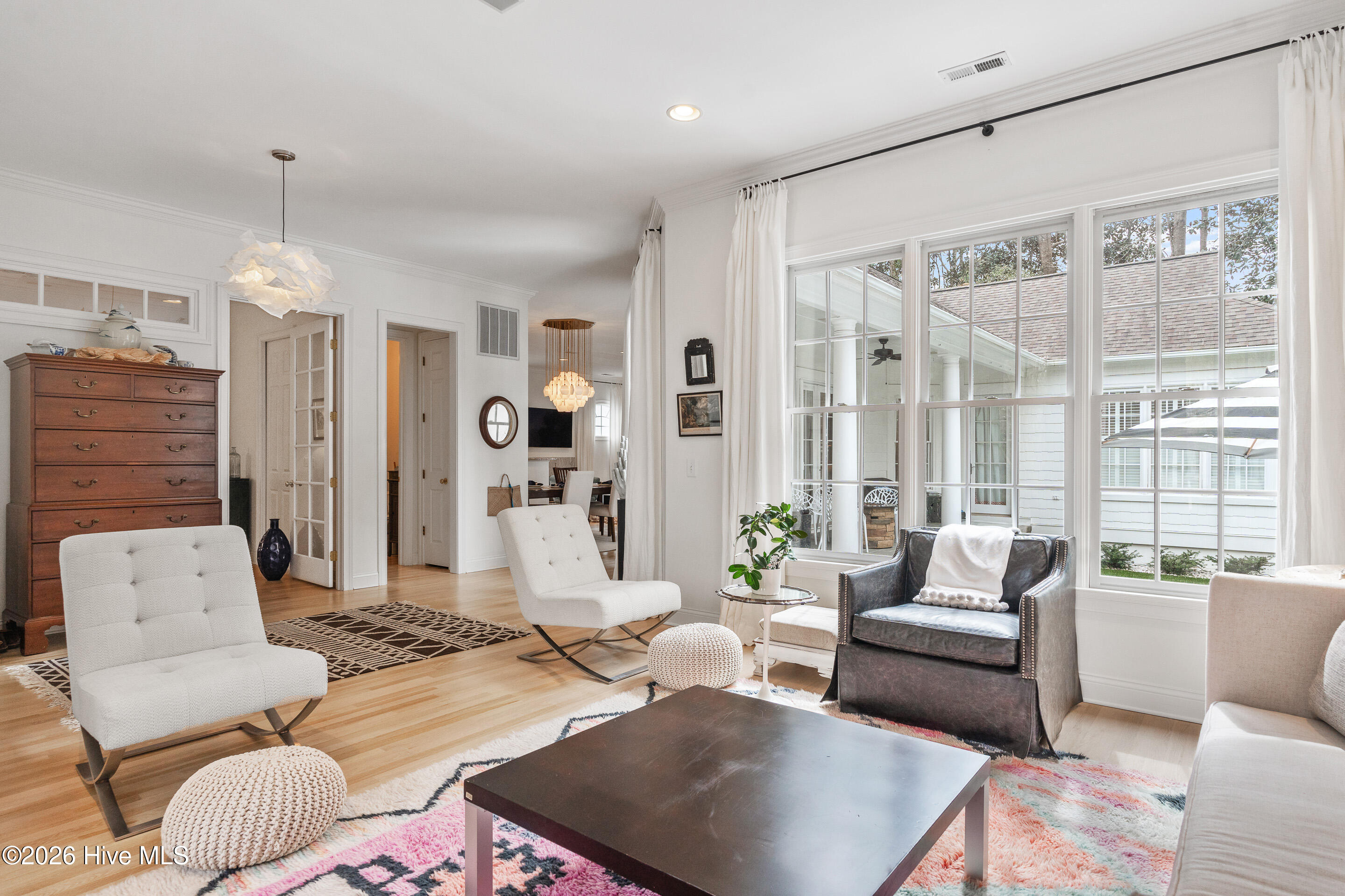 100552027 | Photo 14