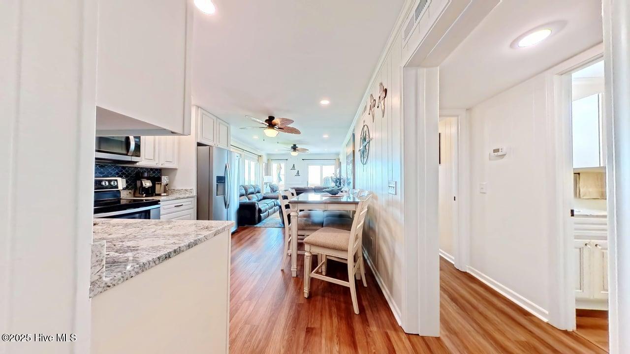 100532180 | Photo 10