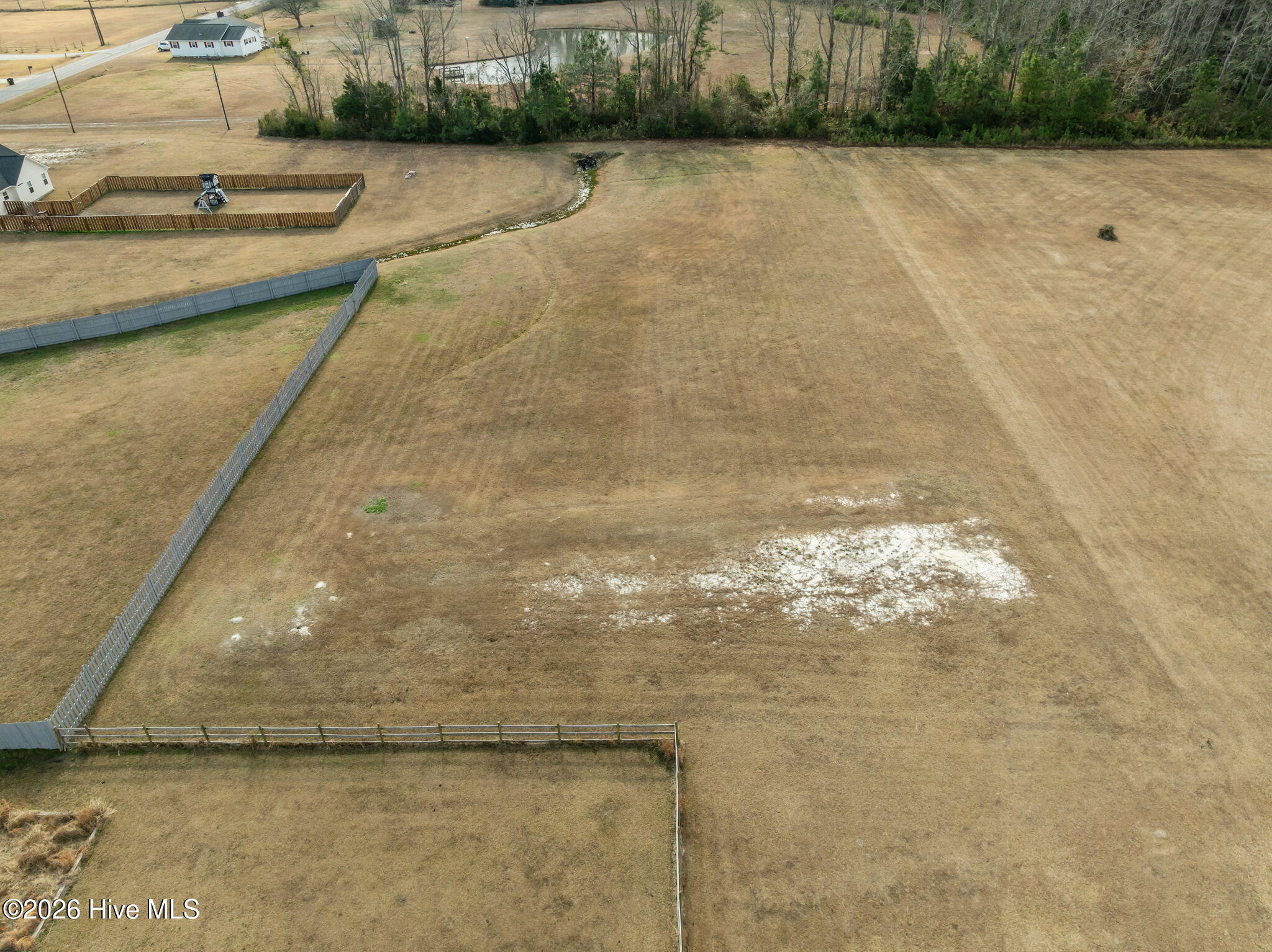 100548485 | Photo 45