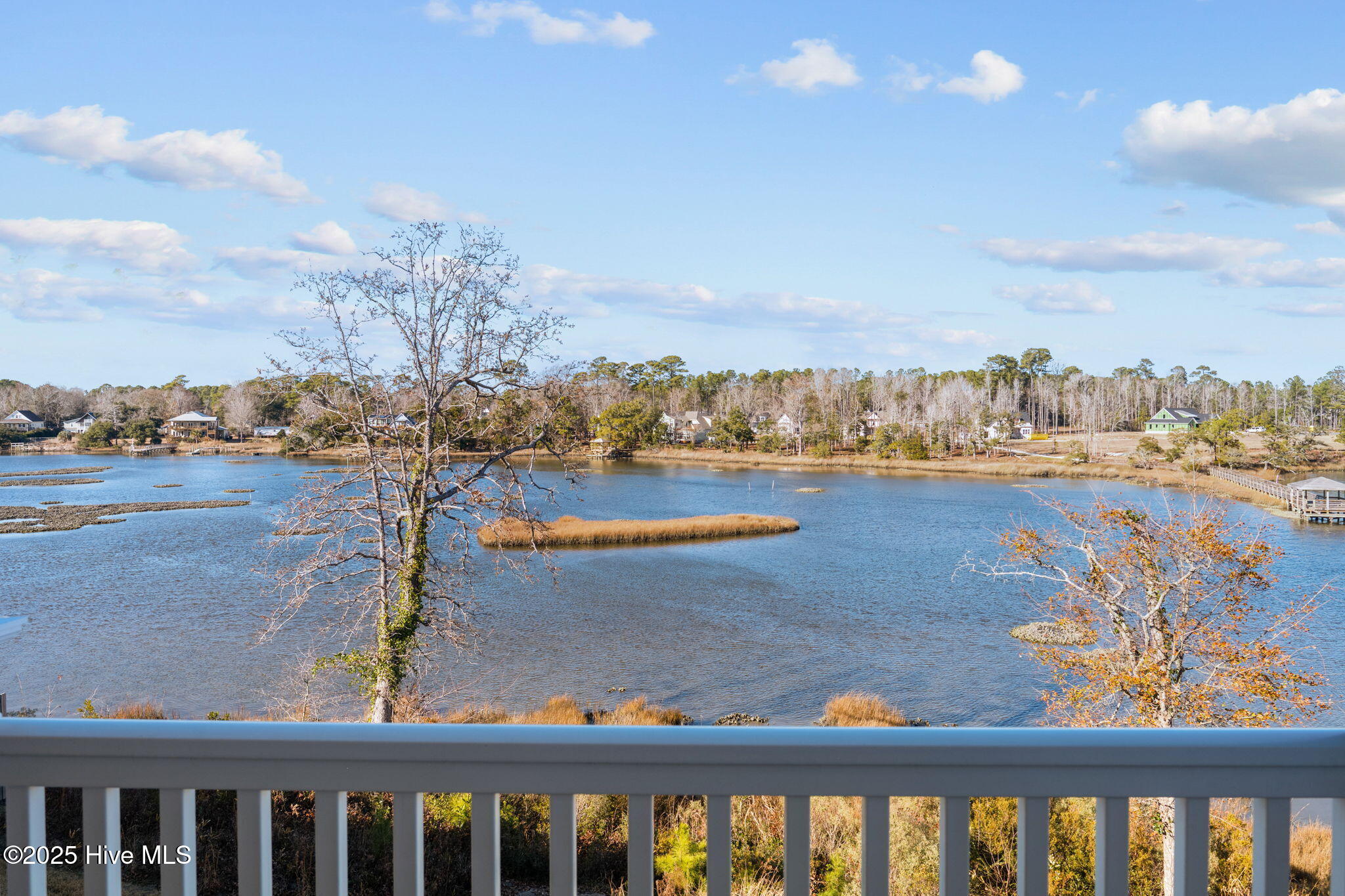 100547090 | Photo 19