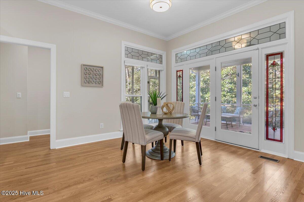 100545058 | Photo 17