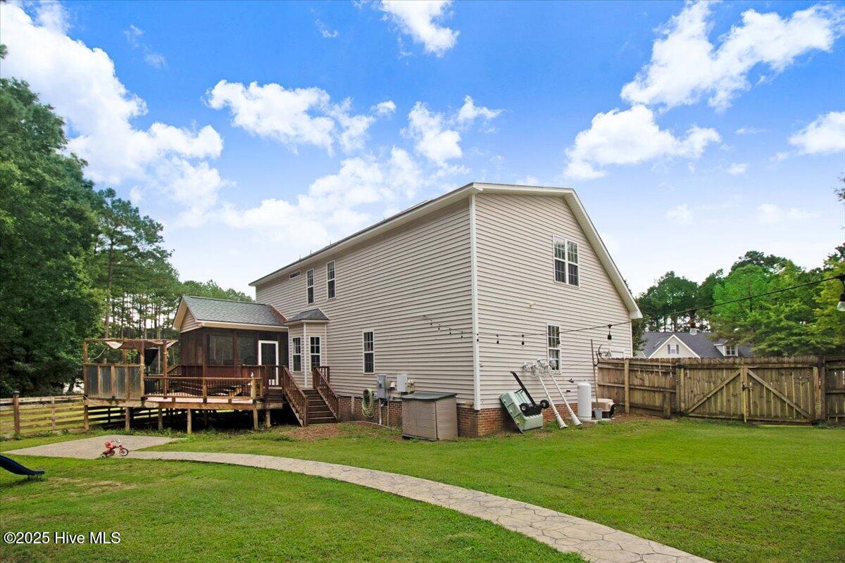 05-457 Albemarle Dr-5