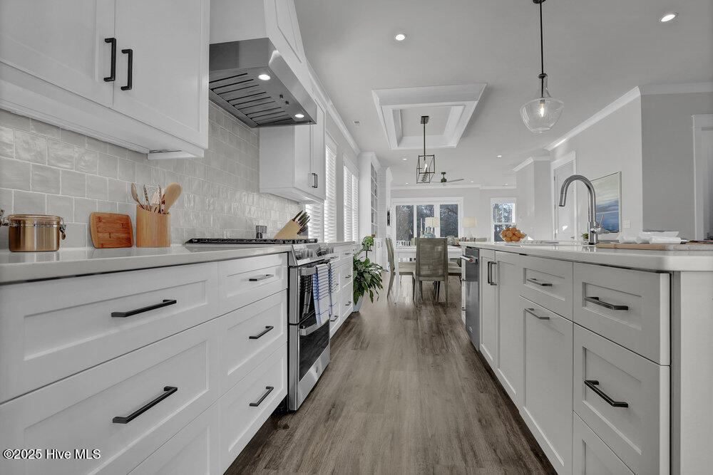 100547511 | Photo 19