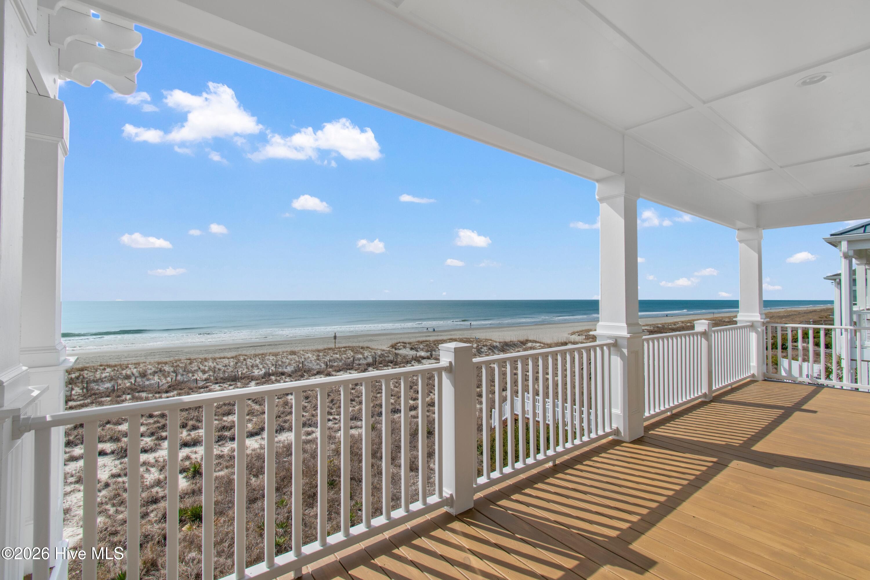 100525710 | Photo 71