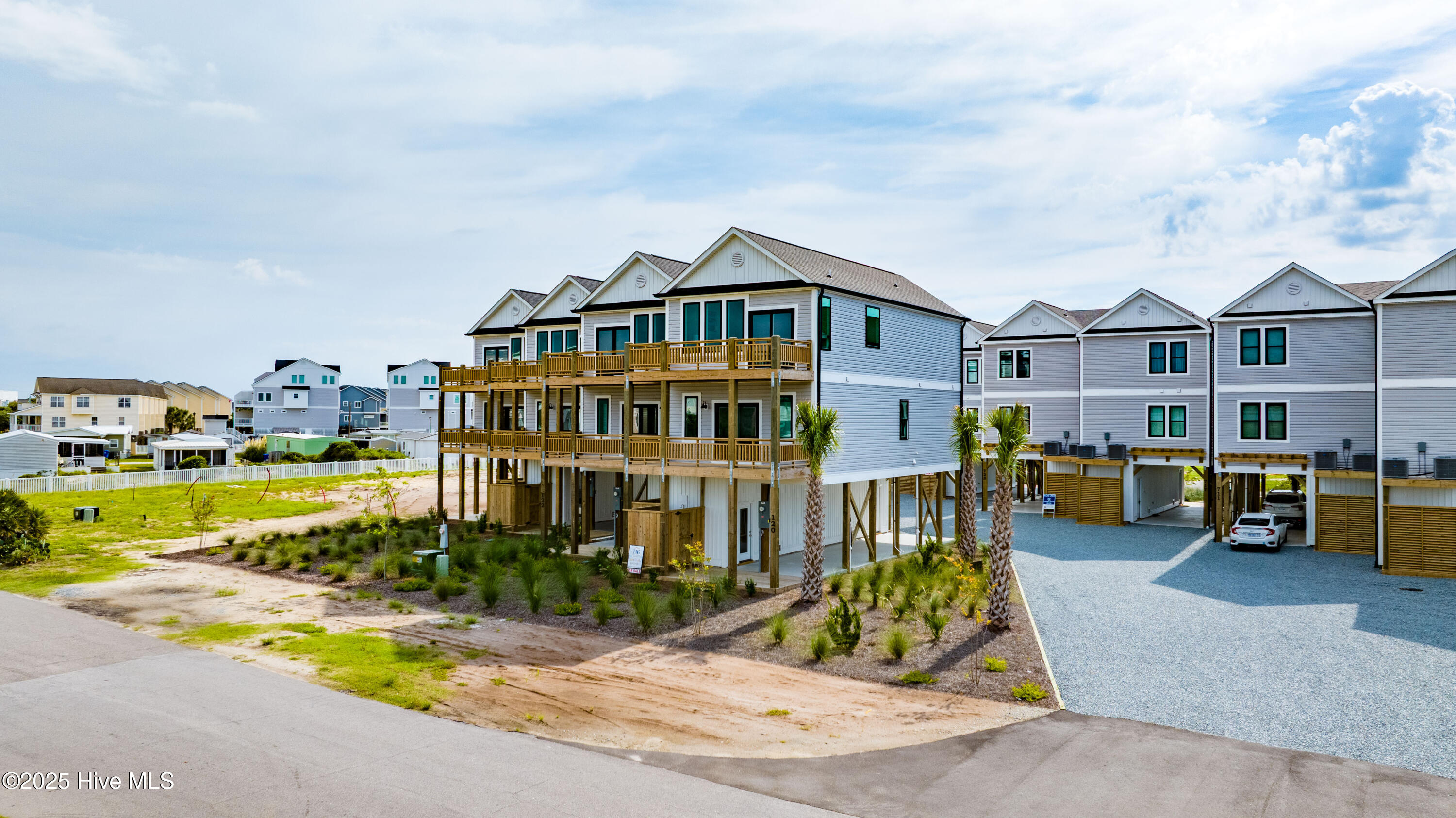 100545924 | Photo 54