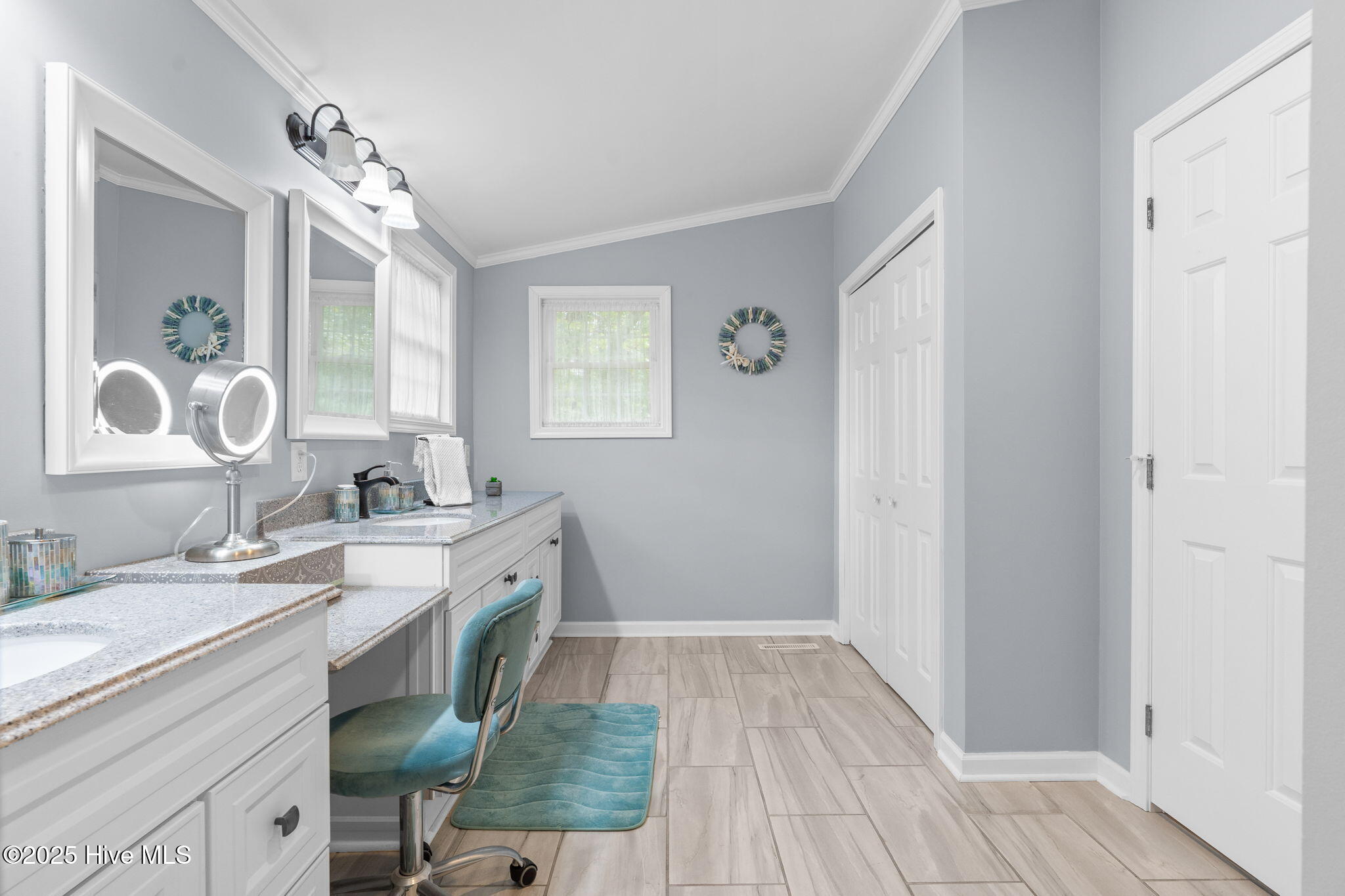 100527656 | Photo 32