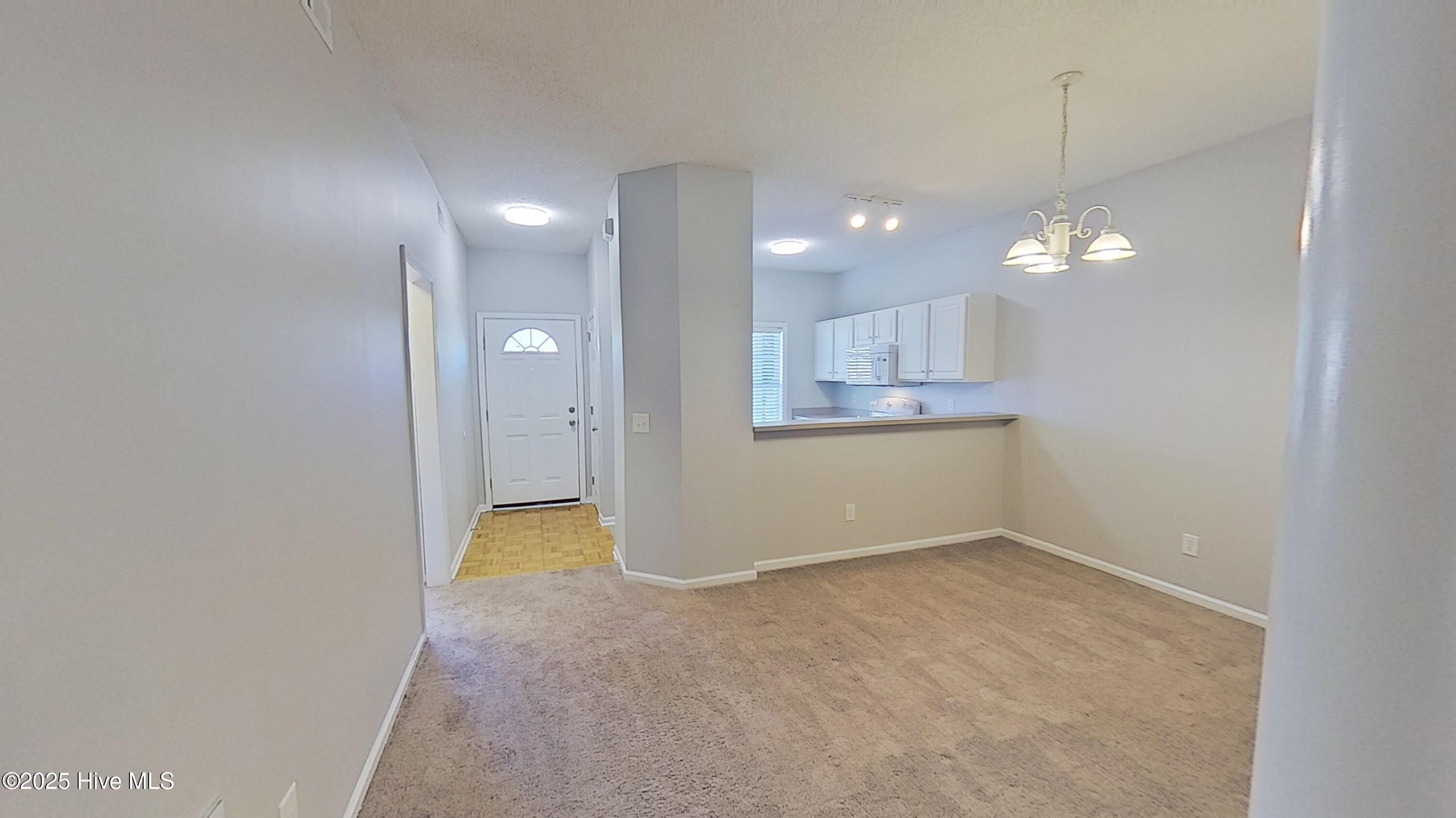 4613 Mcclelland Drive UNIT F-104, Wilmington, NC, 28405