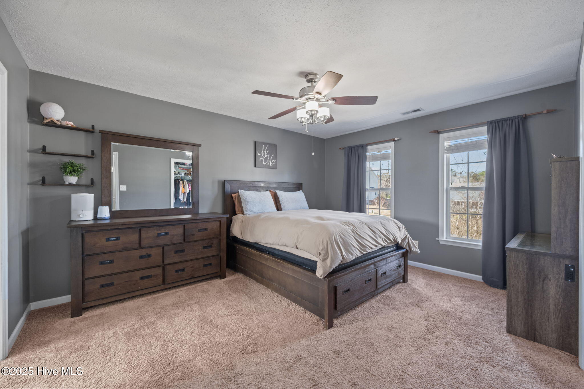 100545642 | Photo 27