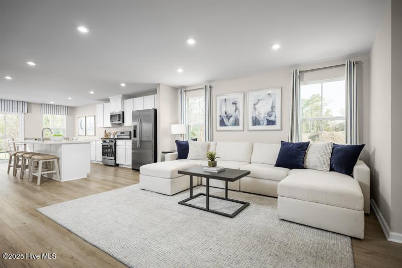 100568315 | Photo 14