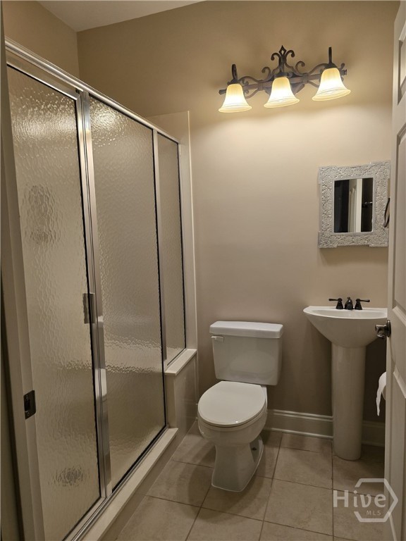 Bathroom w/shower to Bedroom #4