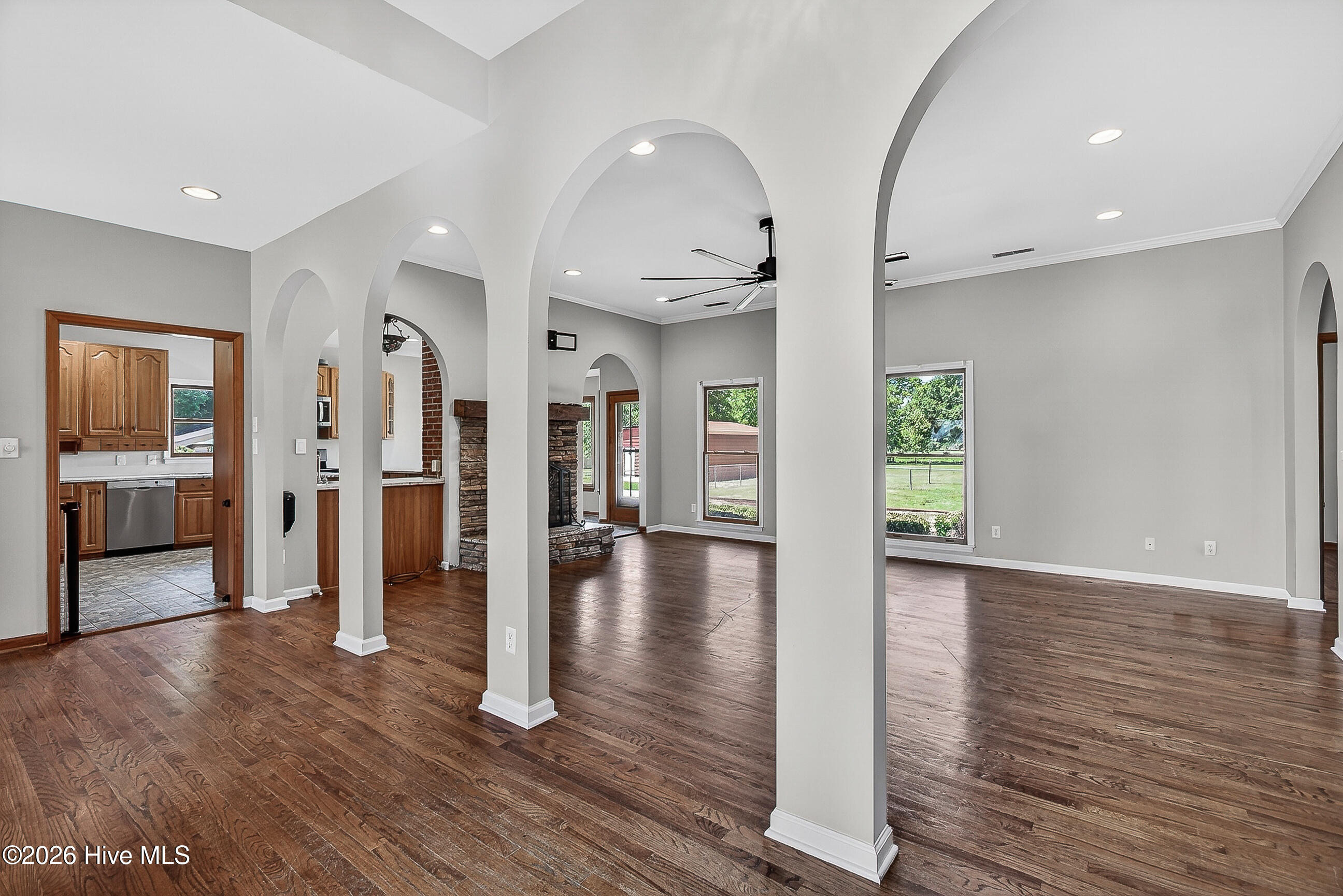 2732 White Oak River Road,Maysville