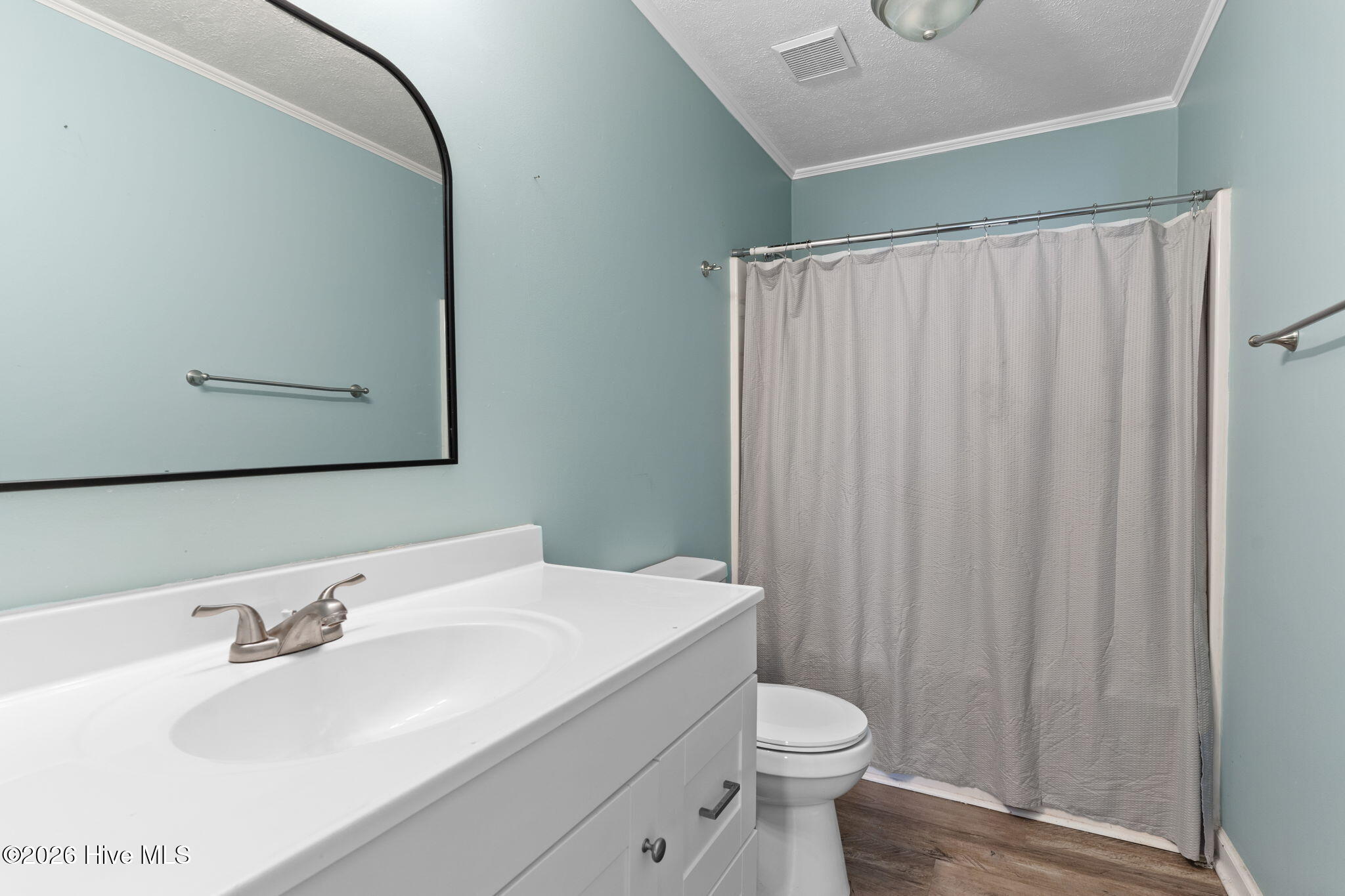 100567979 | Photo 15