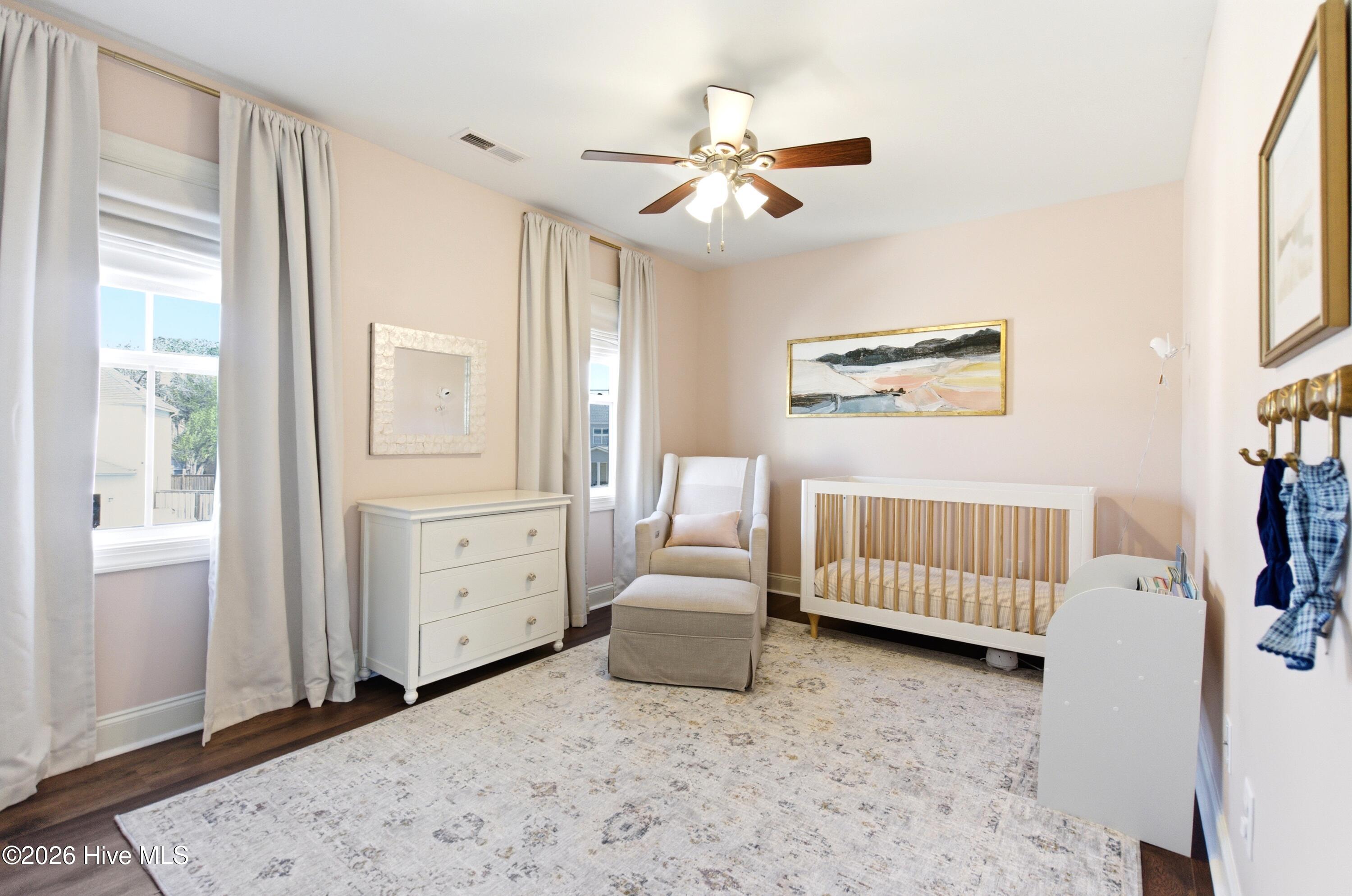 100561157 | Photo 36