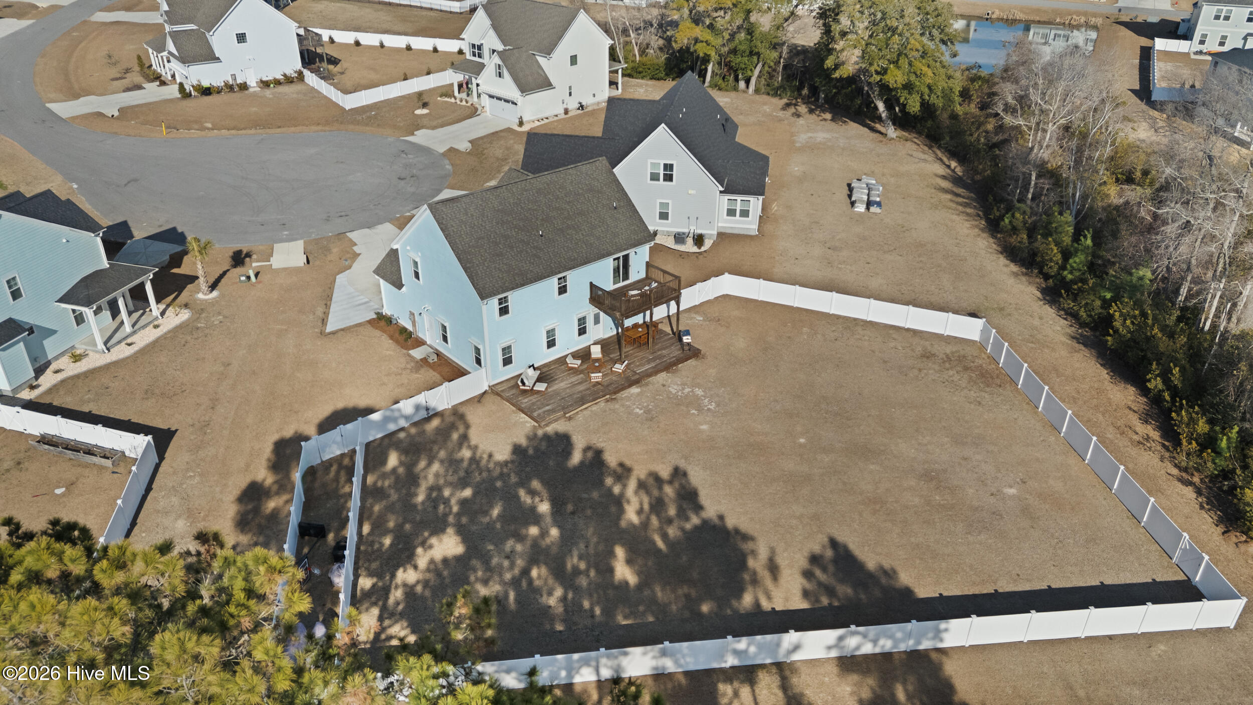 100555397 | Photo 66