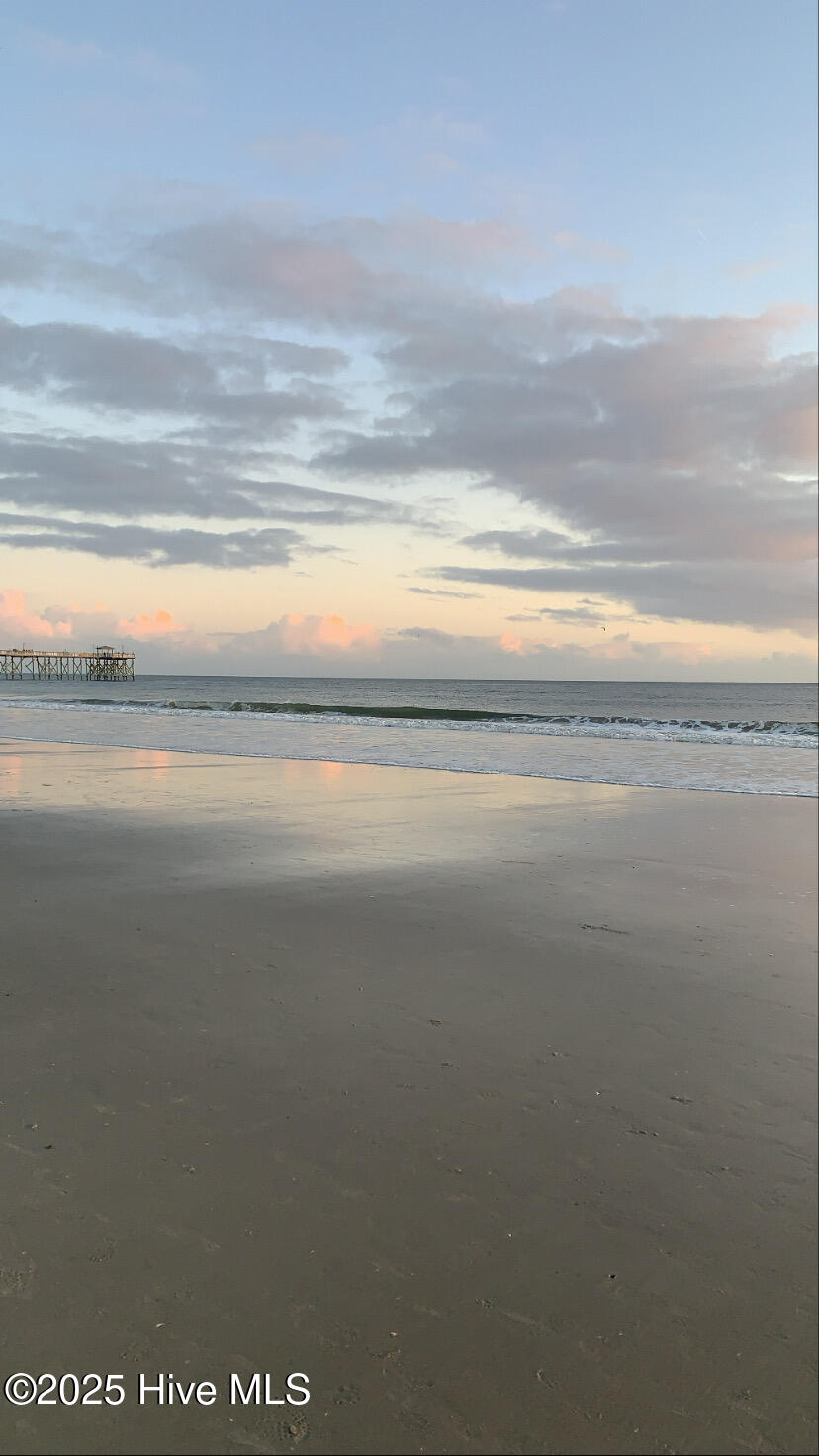 100546688 | Photo 47