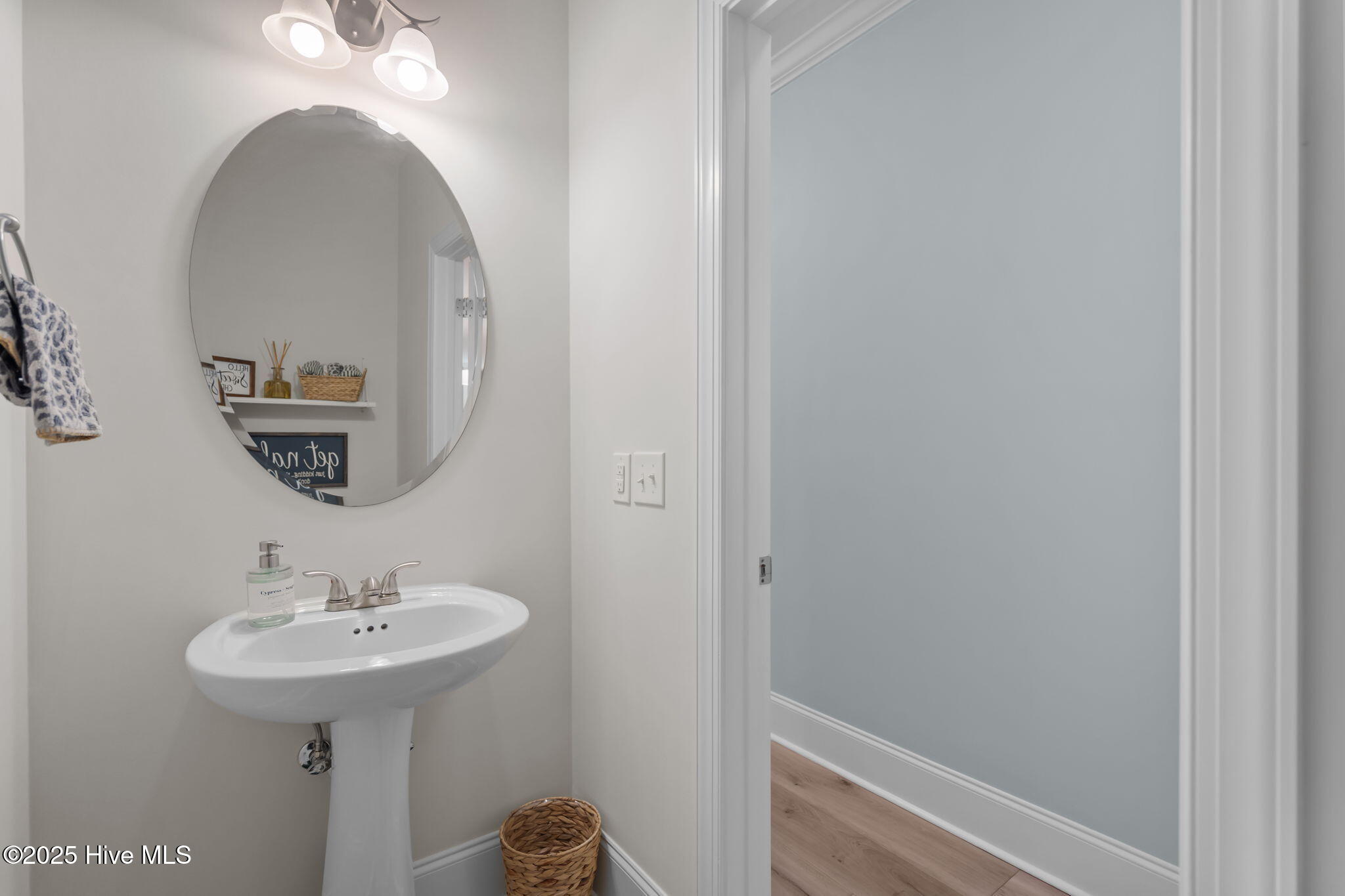 100543629 | Photo 29