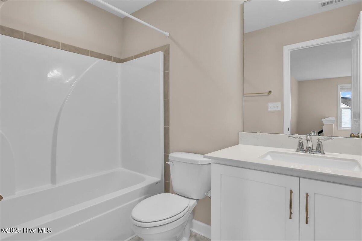 100537341 | Photo 28