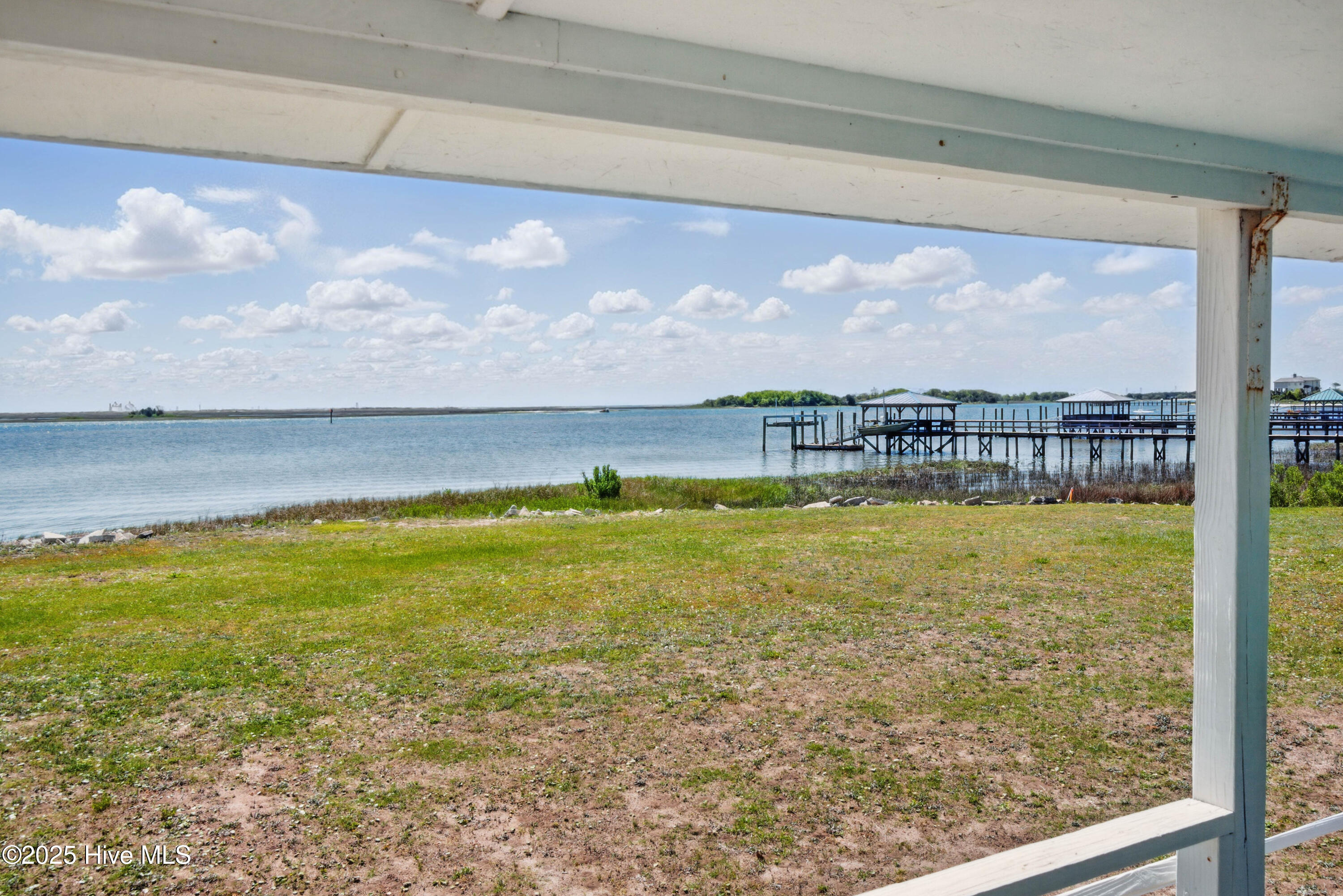 100503335 | Photo 10