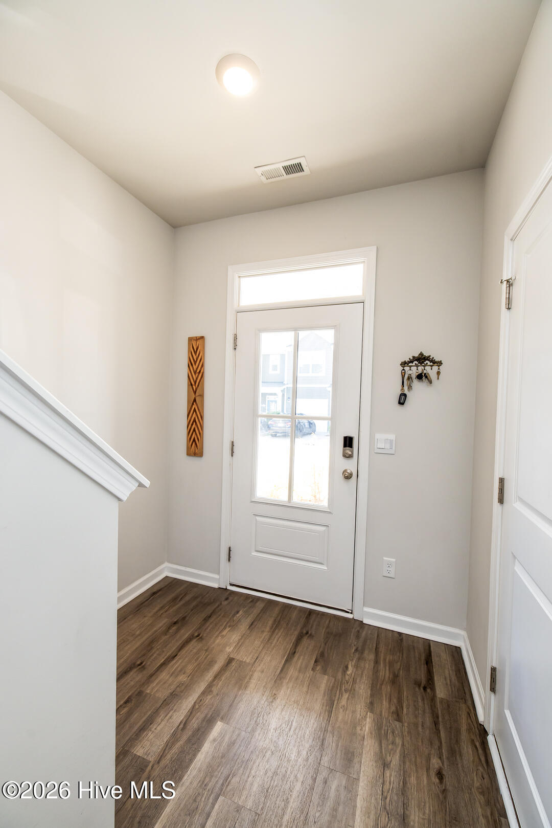 100570599 | Photo 35