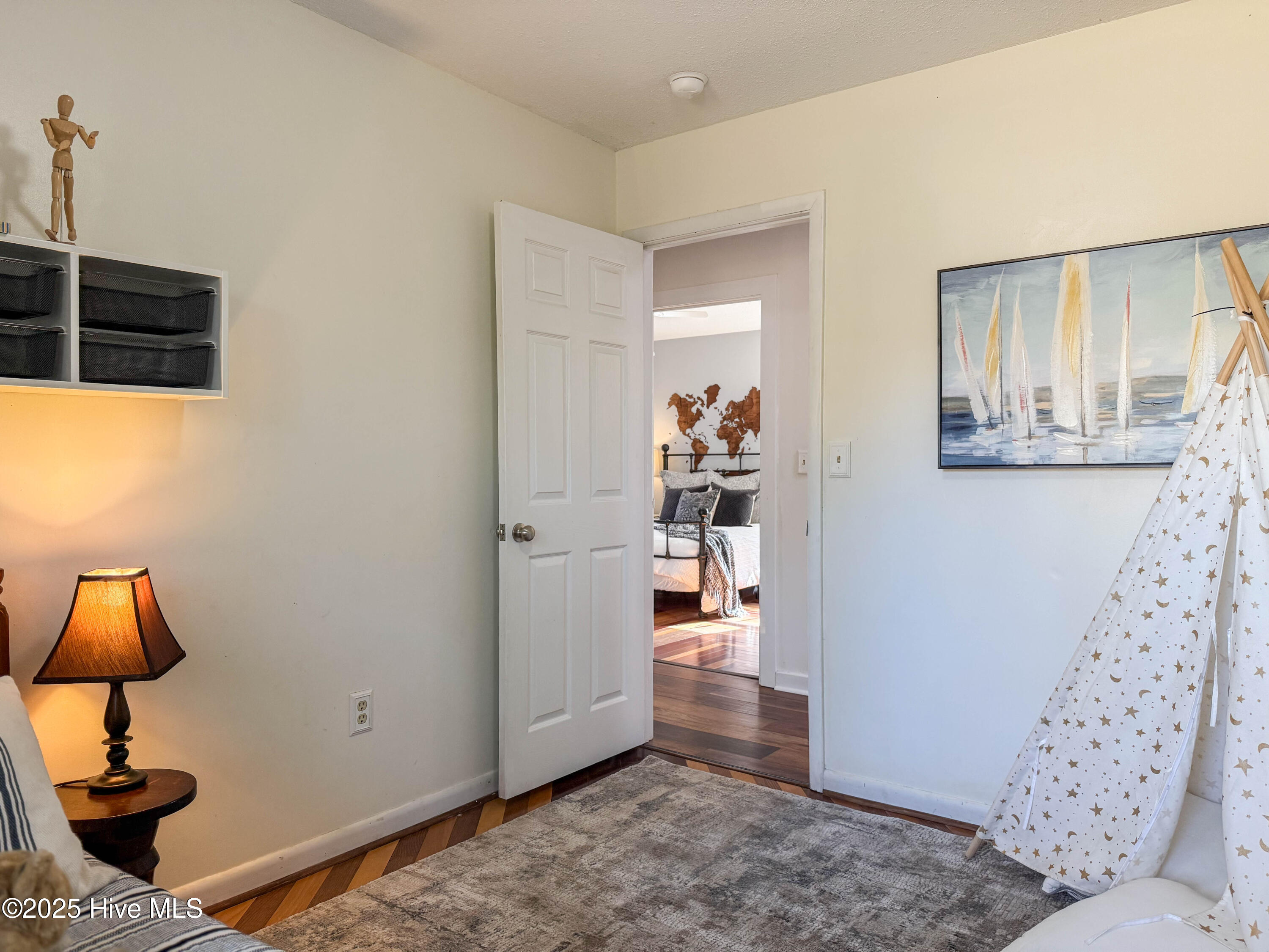 100546287 | Photo 28