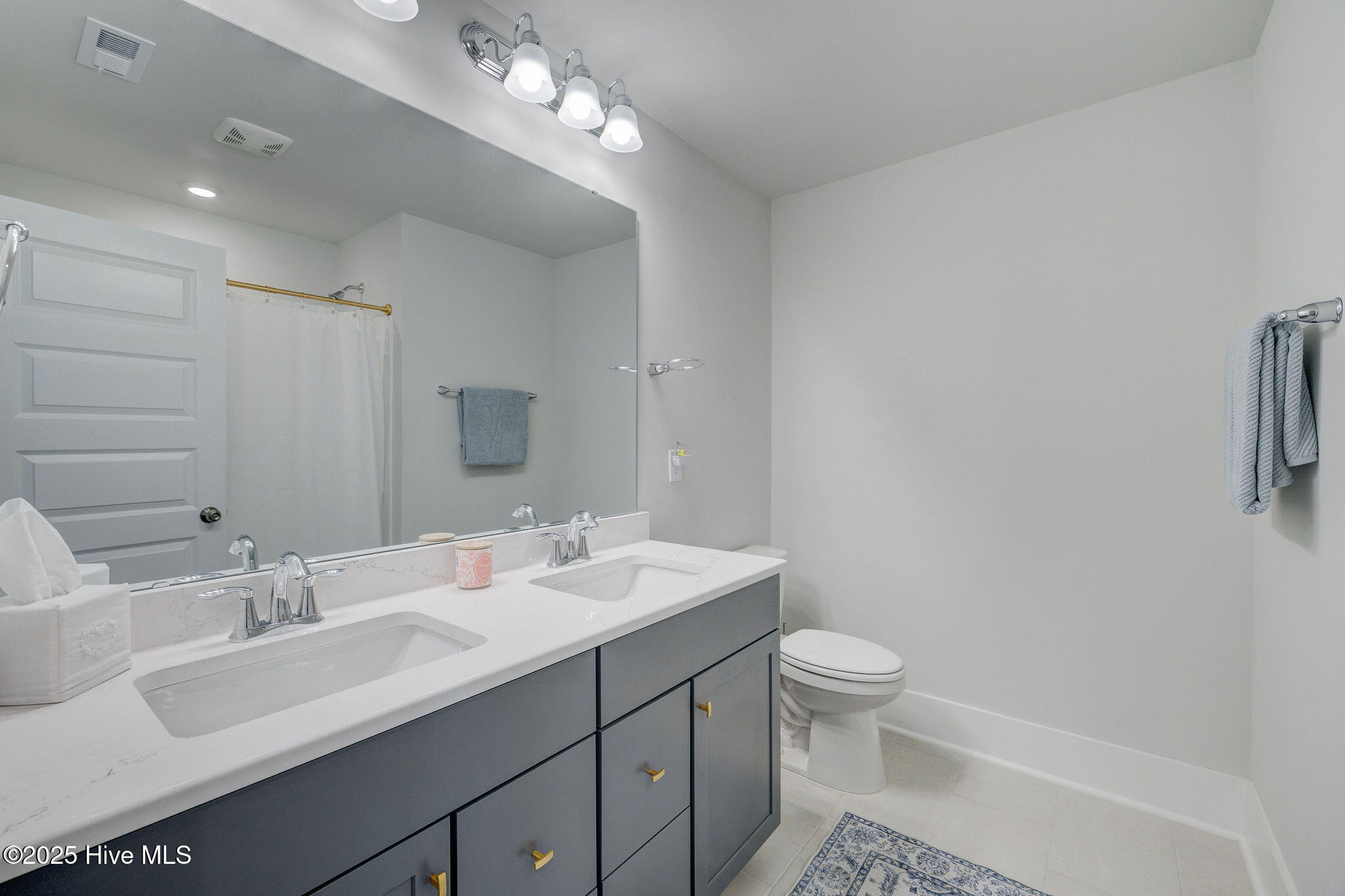 100524366 | Photo 38