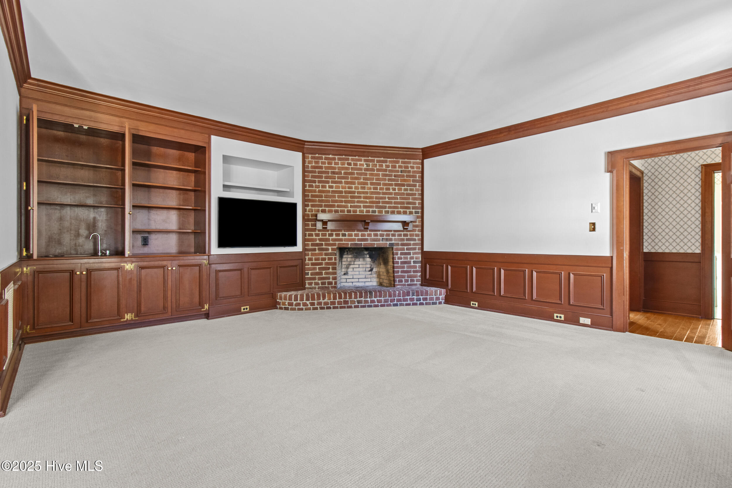 100537664 | Photo 25