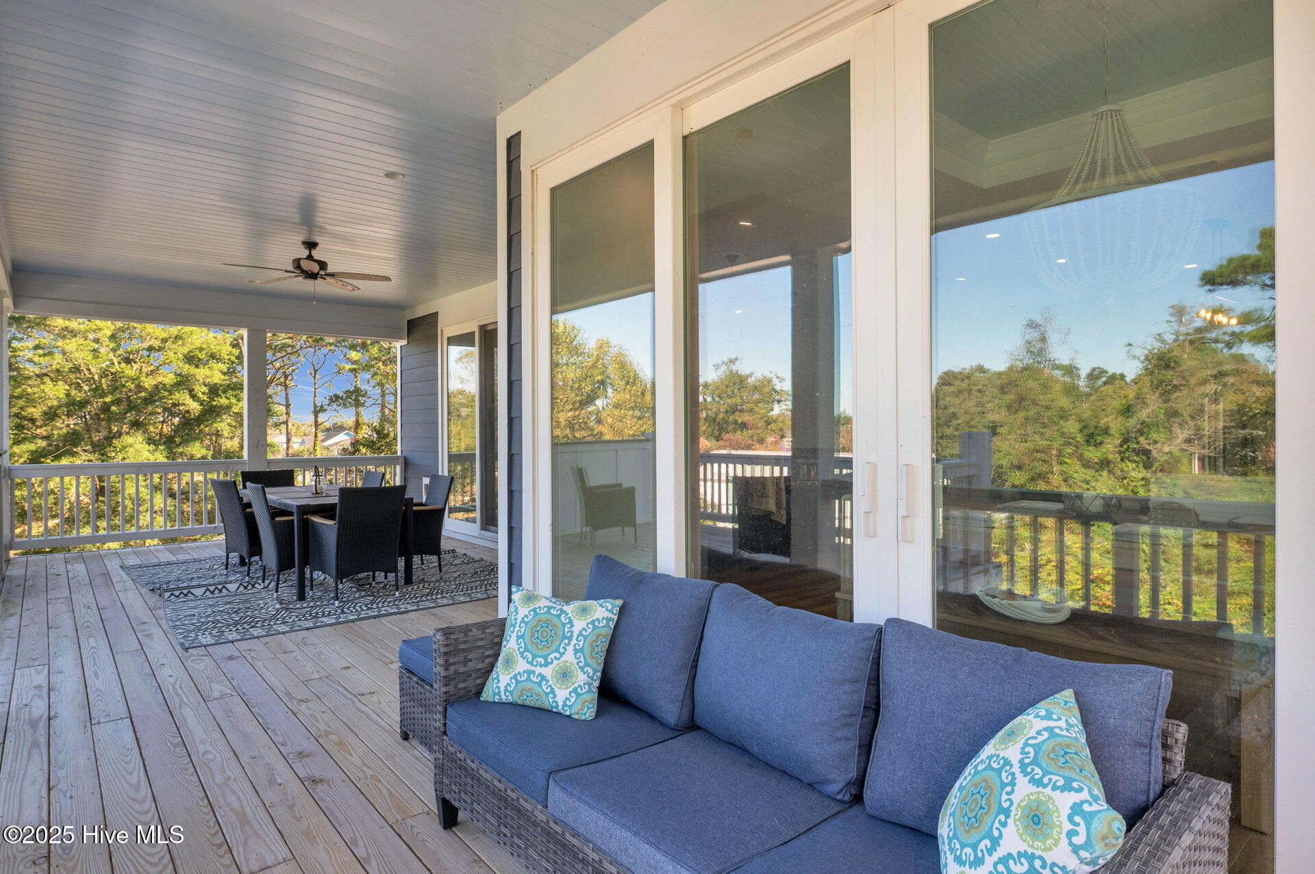 100539470 | Photo 31