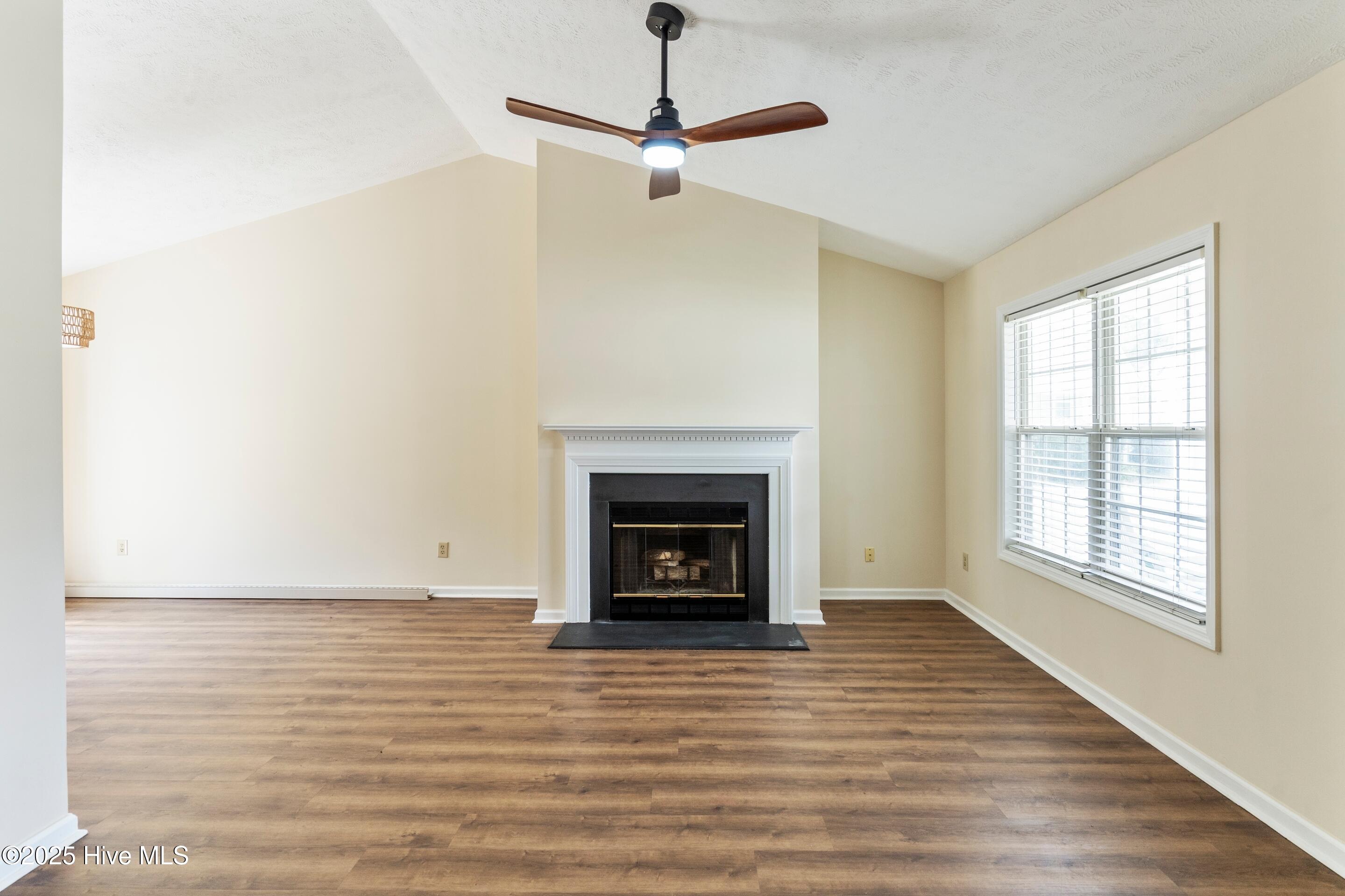 706 Bent Twig Court, Wilmington, NC 28411 – photo 13: Living Room 1