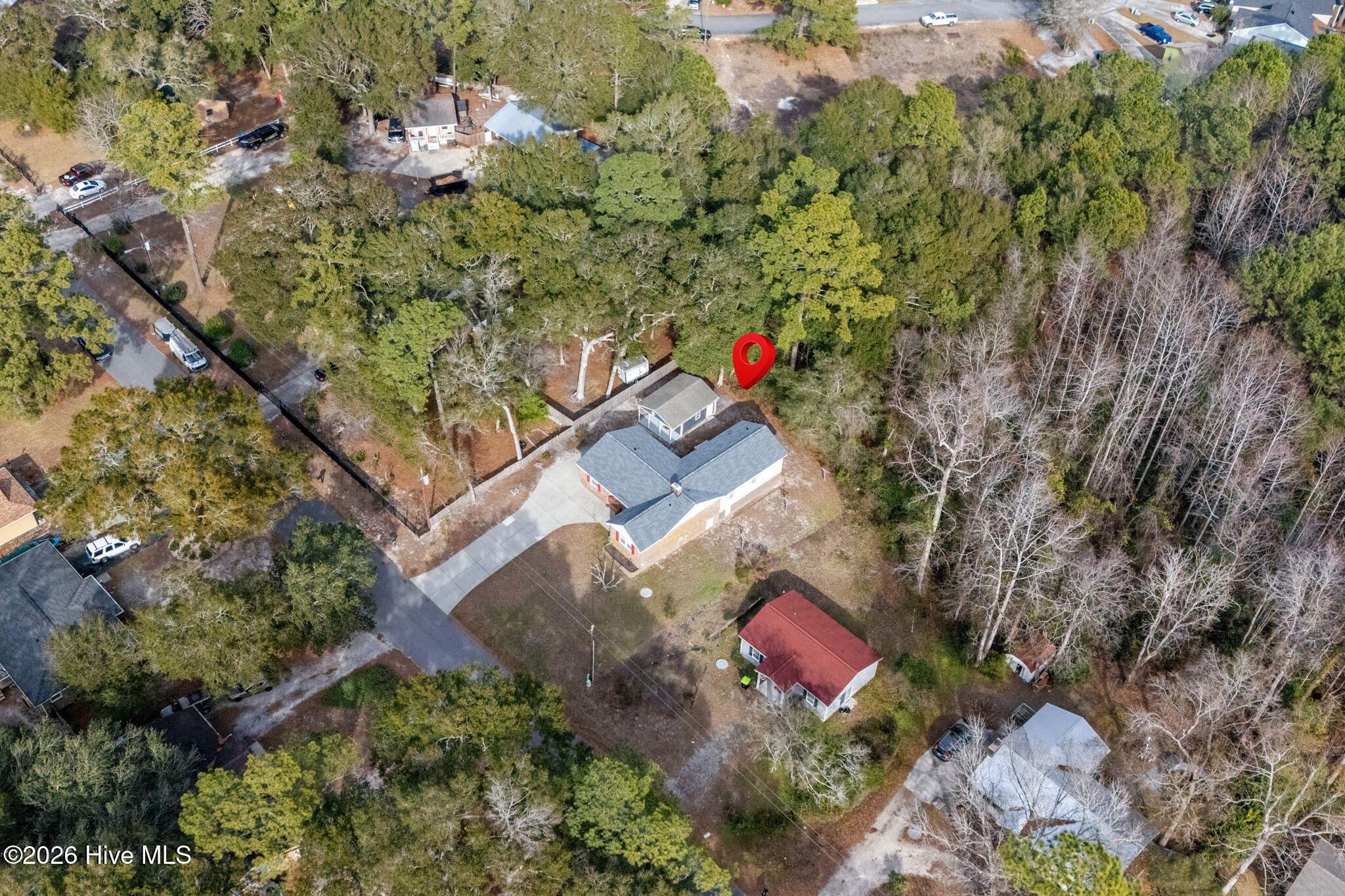 100548359 | Photo 41