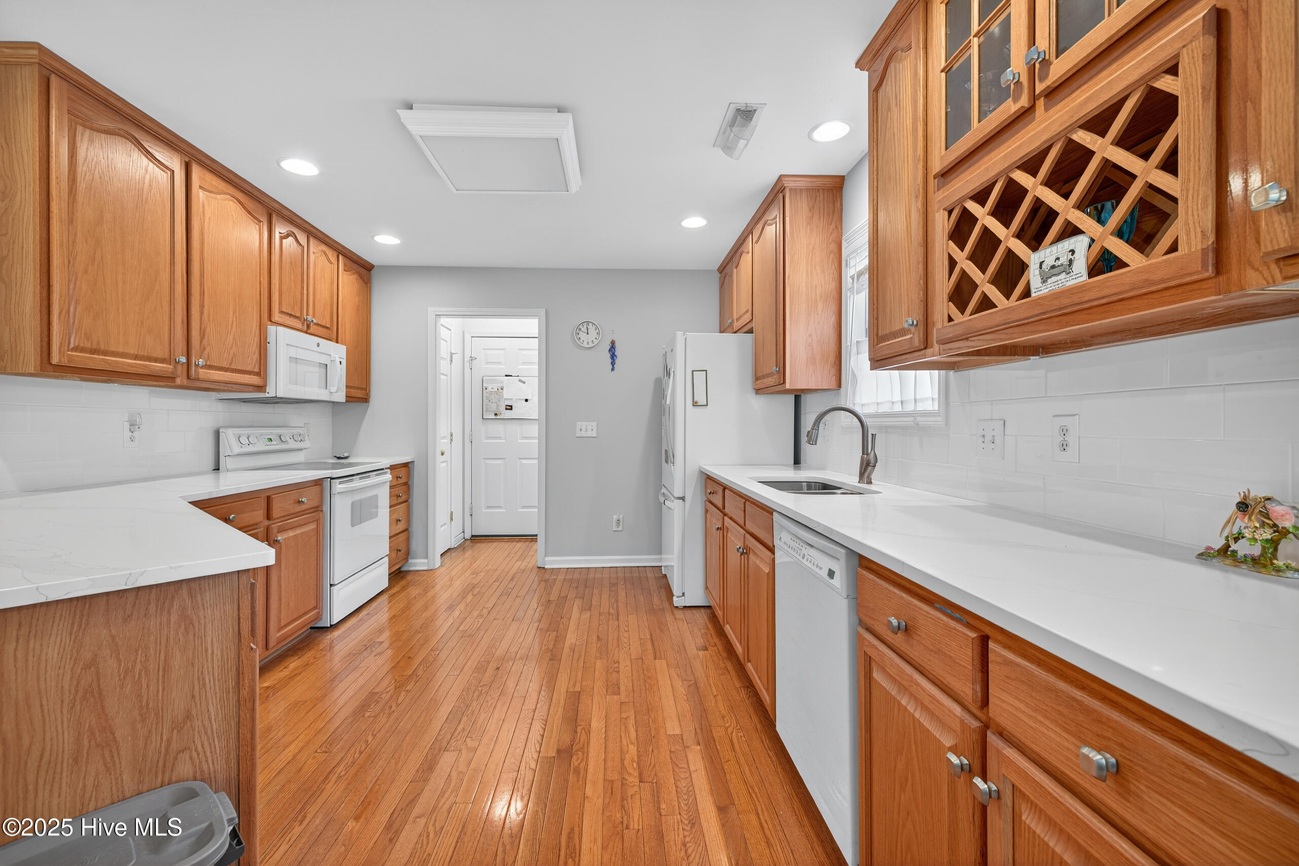 1409 Brookside Gardens Drive, Wilmington, NC 28411 – photo 9: 003_6Q7A3637