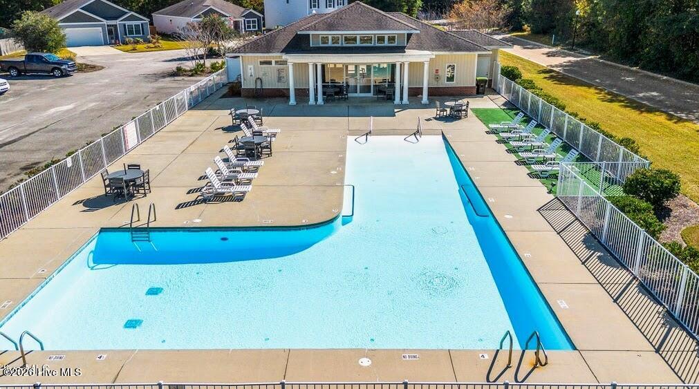 100568159 | Photo 27