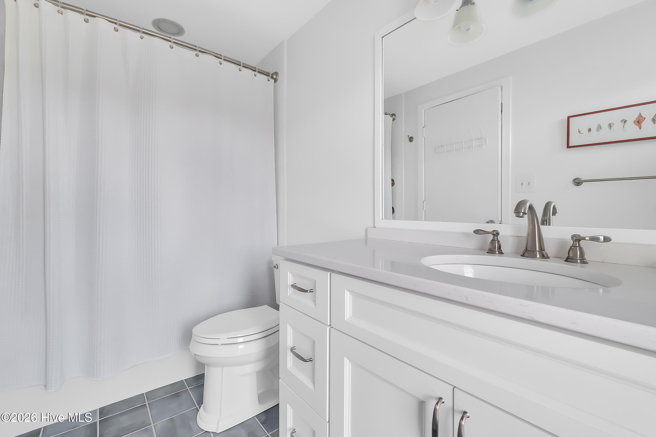 100568884 | Photo 10