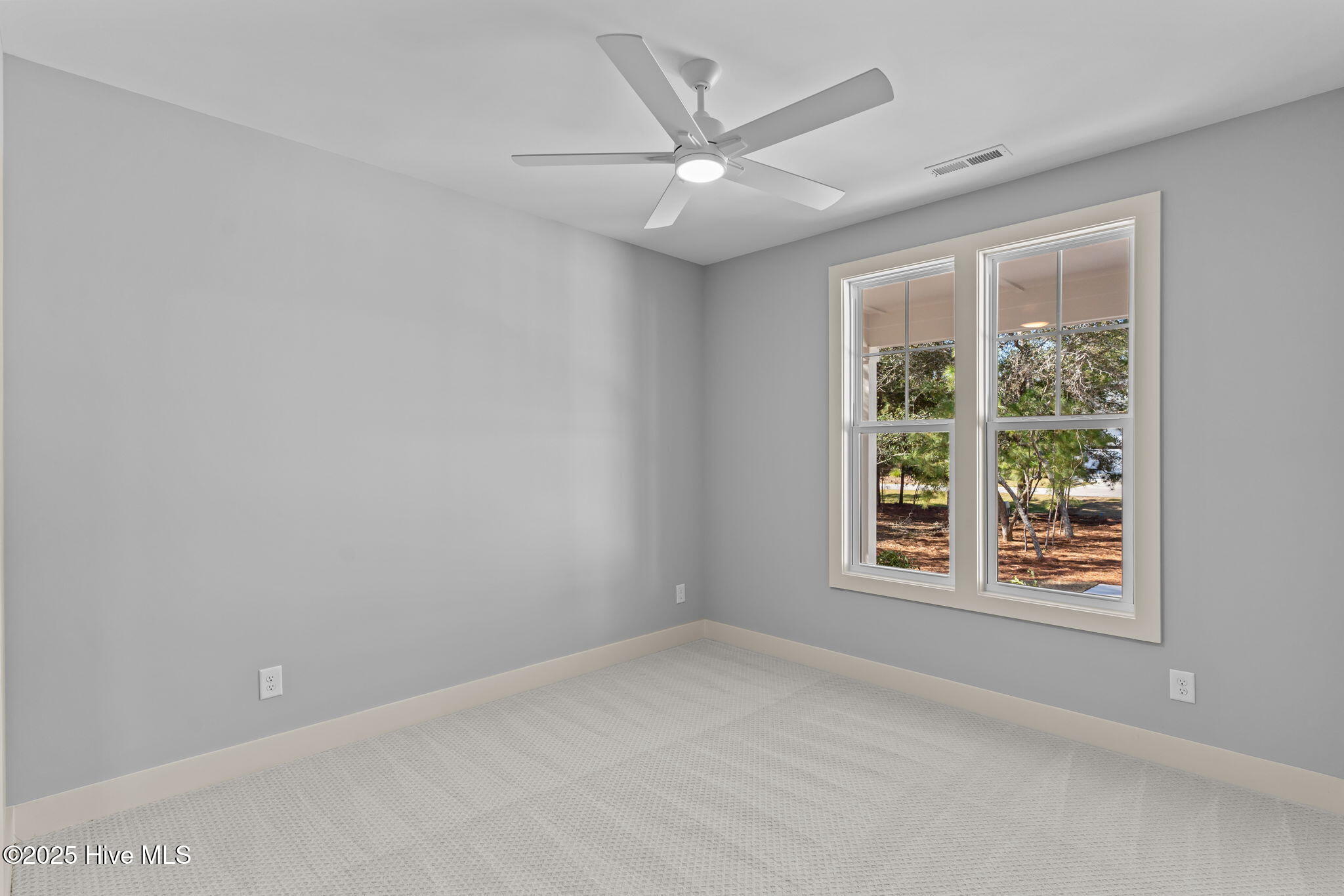 100532688 | Photo 36