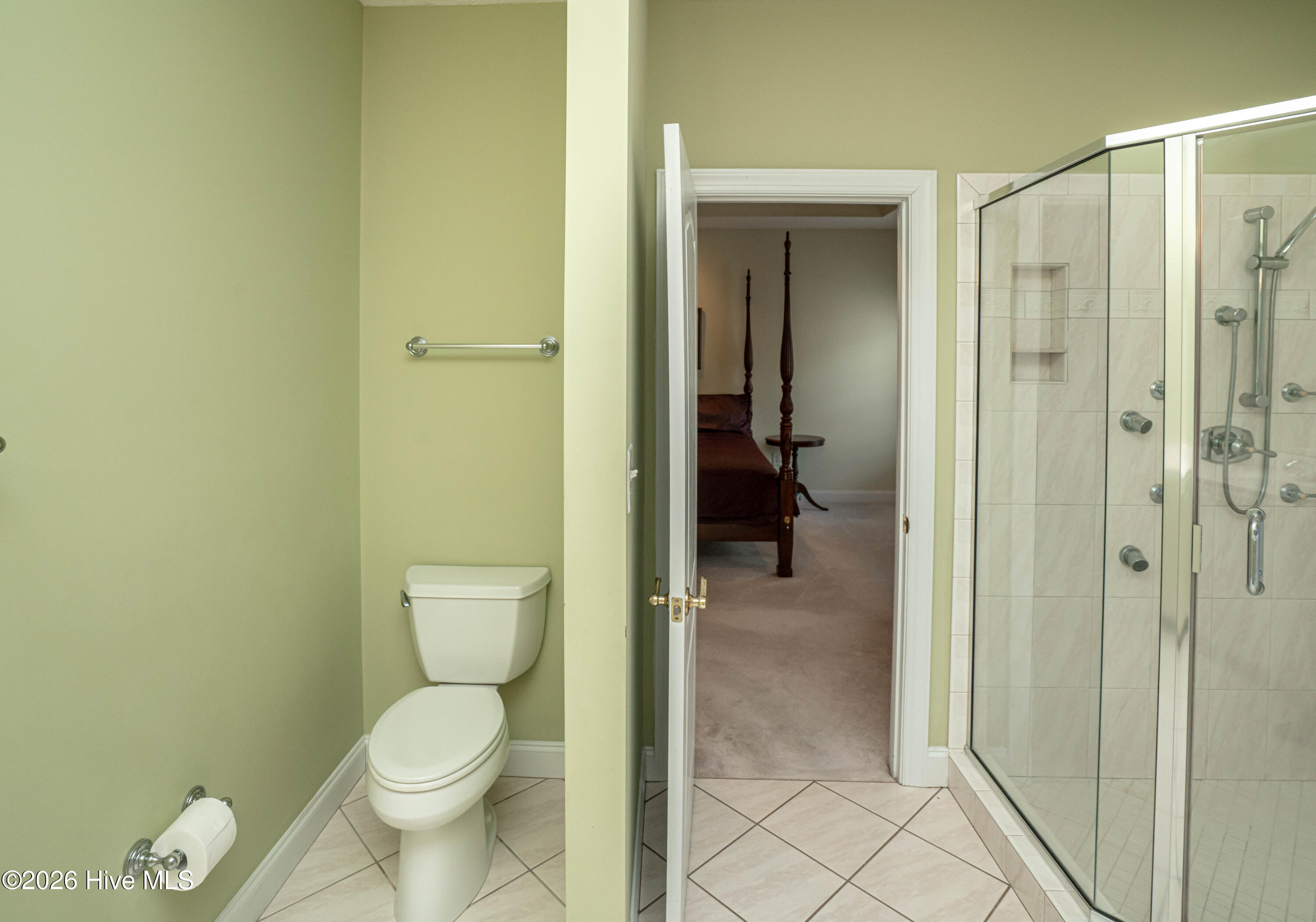 100553536 | Photo 35