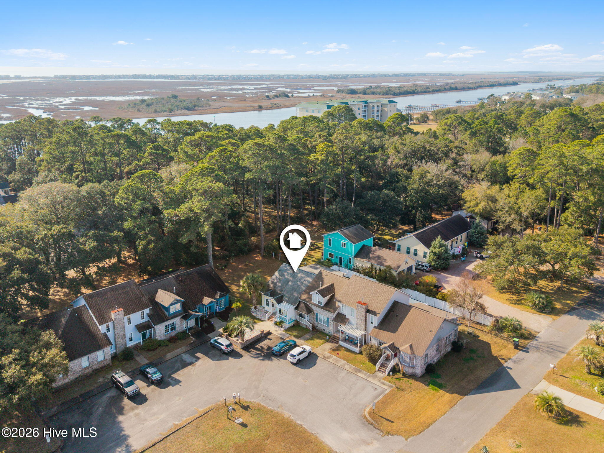 100548707 | Photo 55