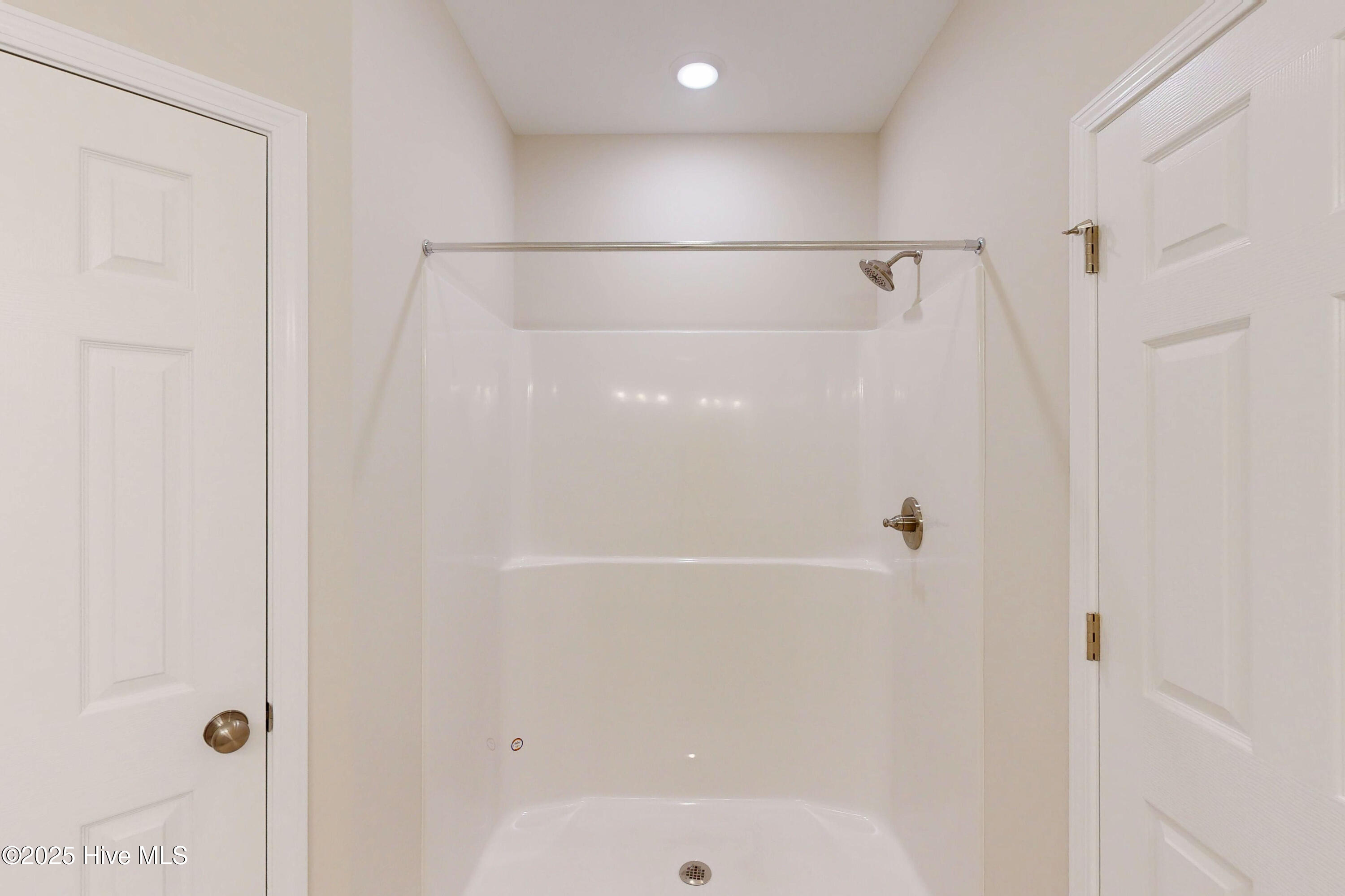 100493013 | Photo 14