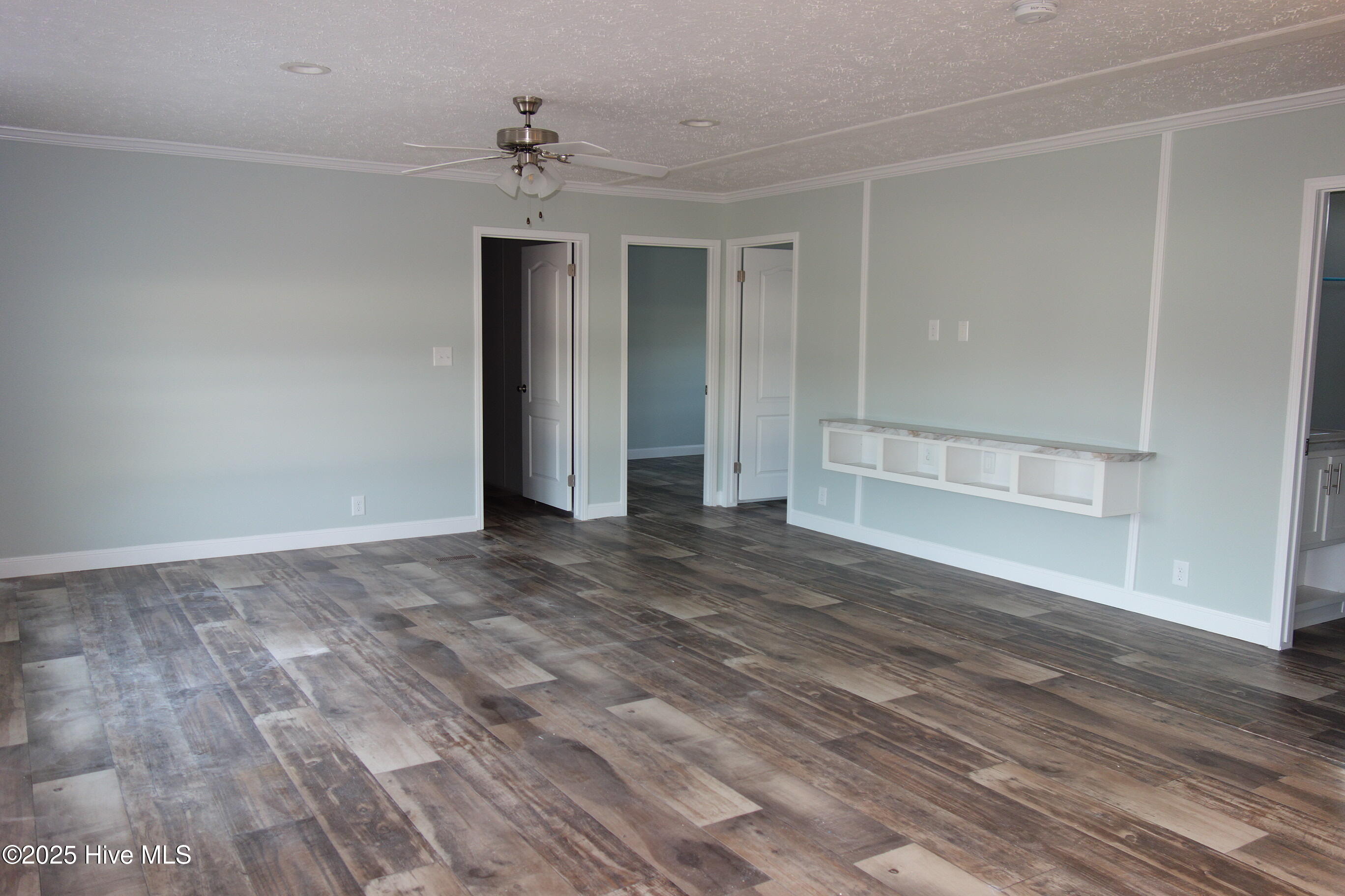 100487552 | Photo 14