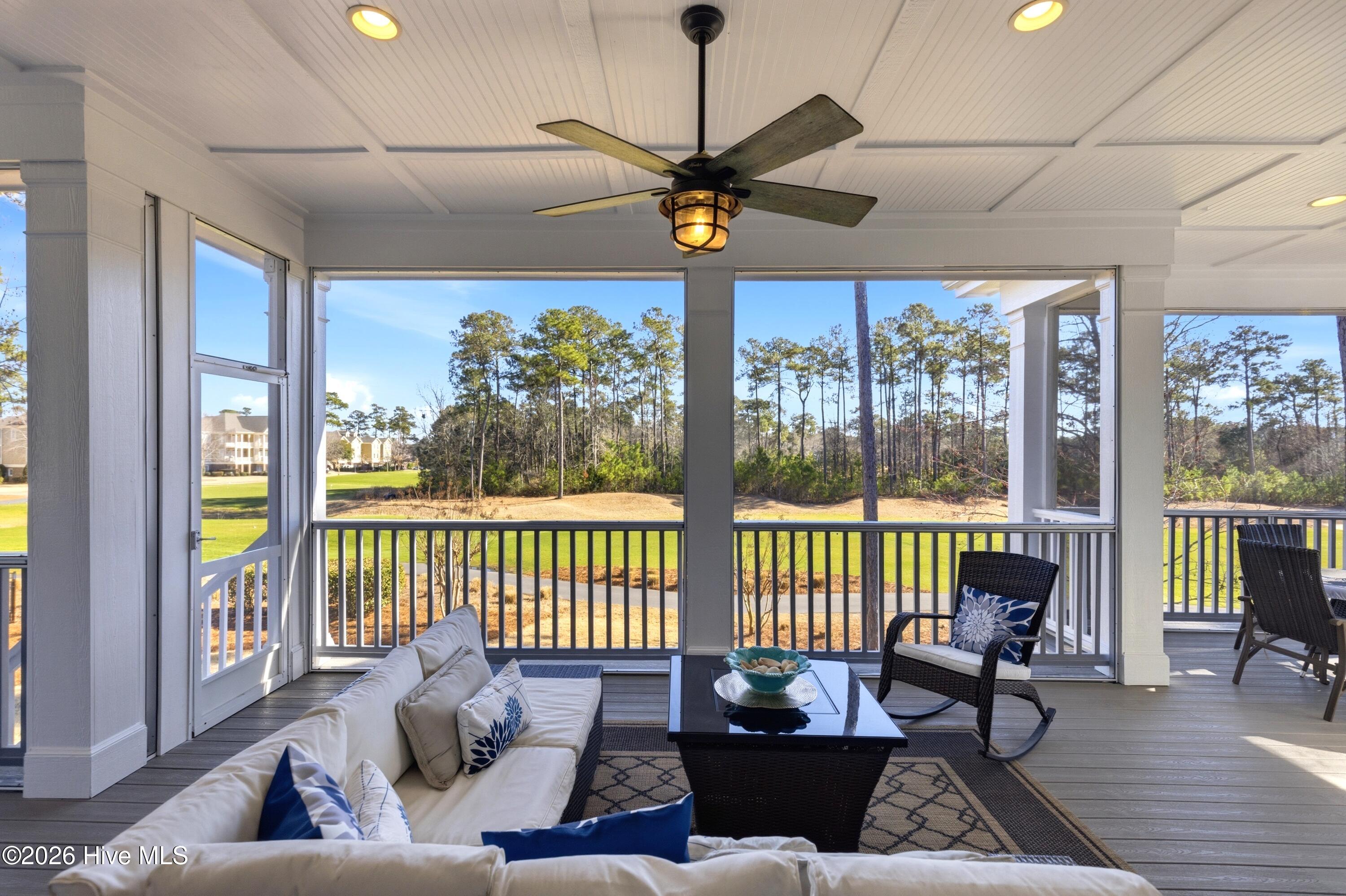 100556078 | Photo 26