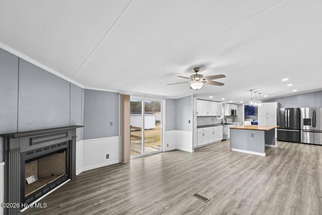 100555089 | Photo 19