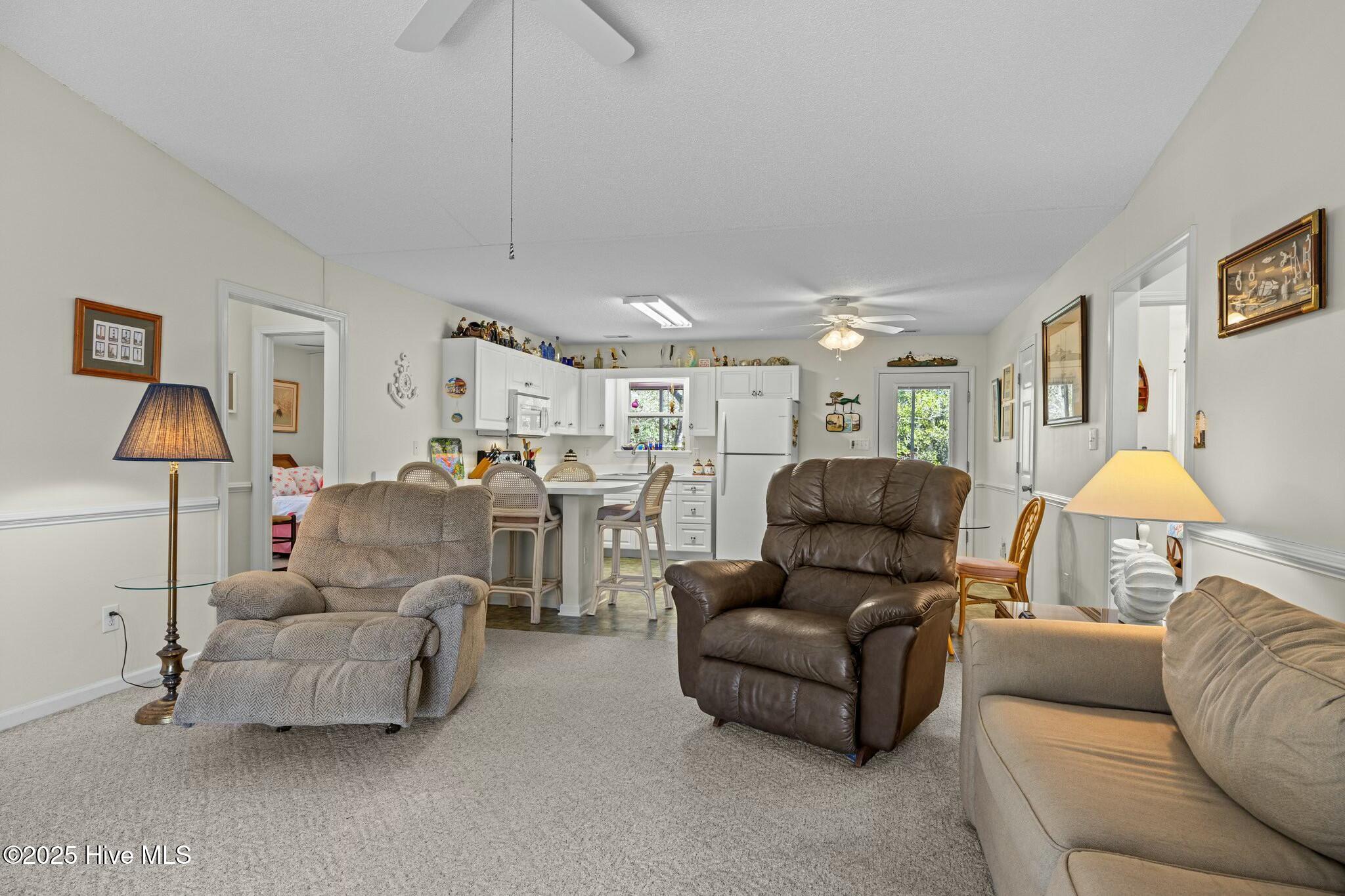 100490035 | Photo 21