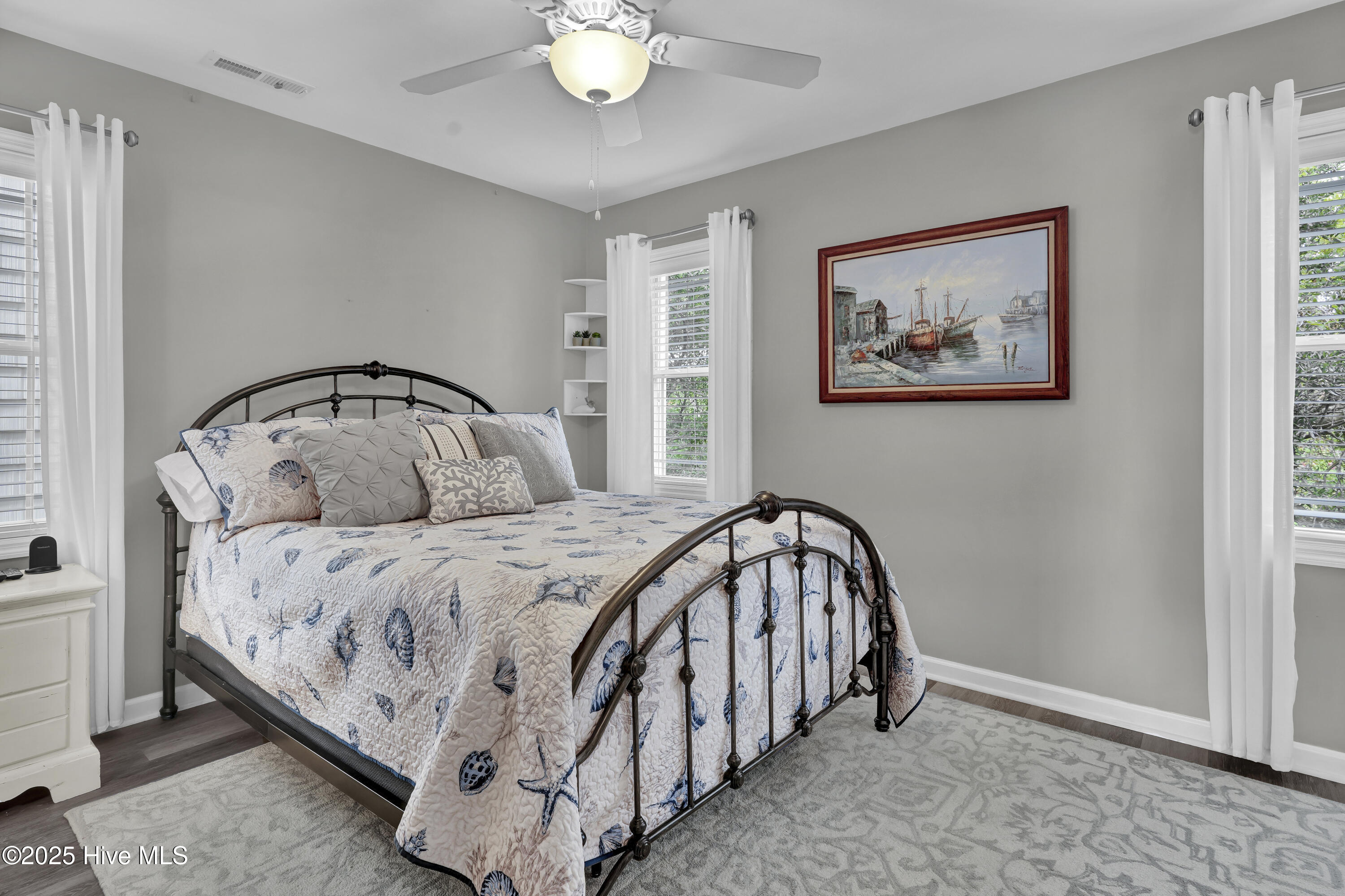 100532685 | Photo 16