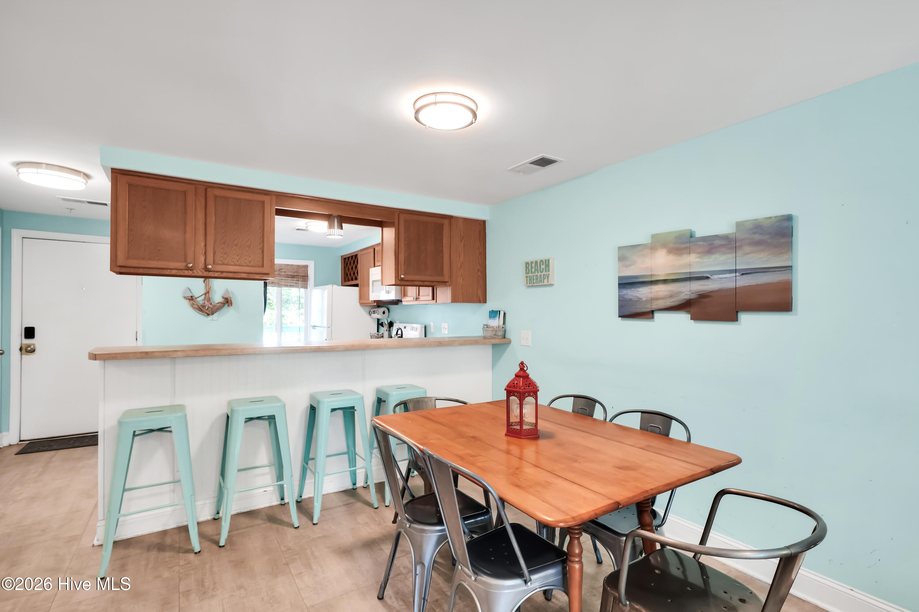 100568340 | Photo 11