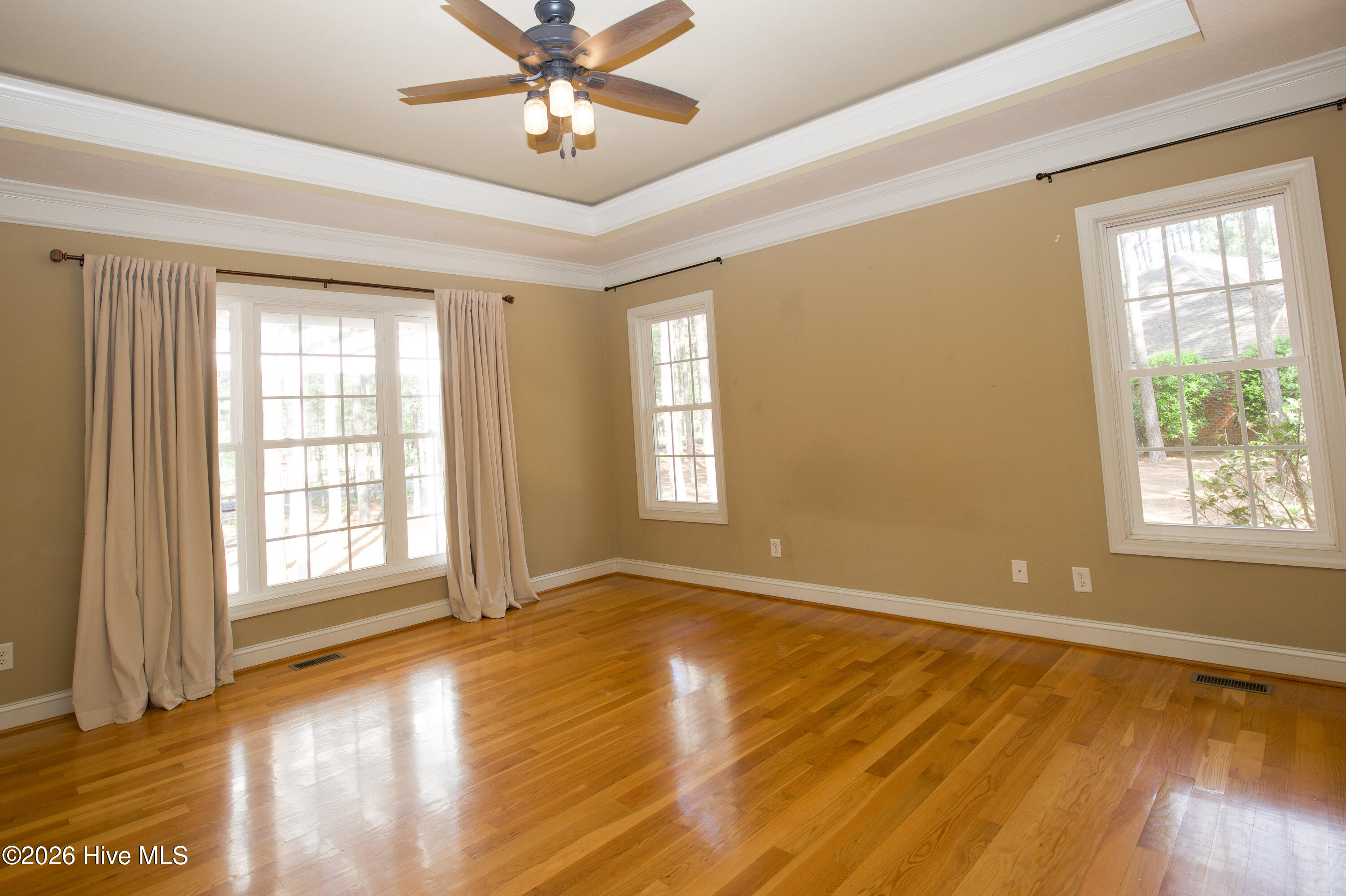 16 Montrose Ct-60
