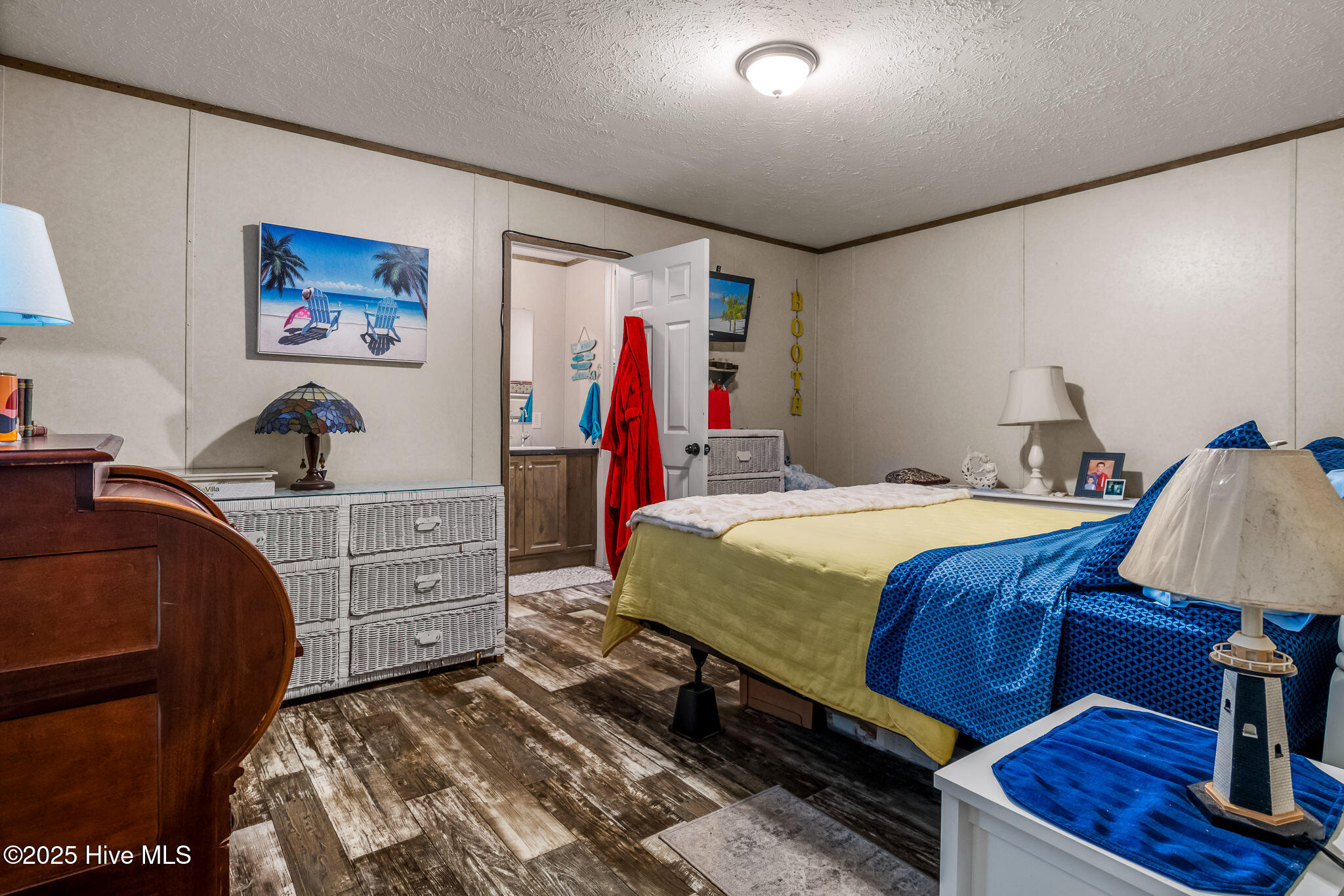 100524140 | Photo 14