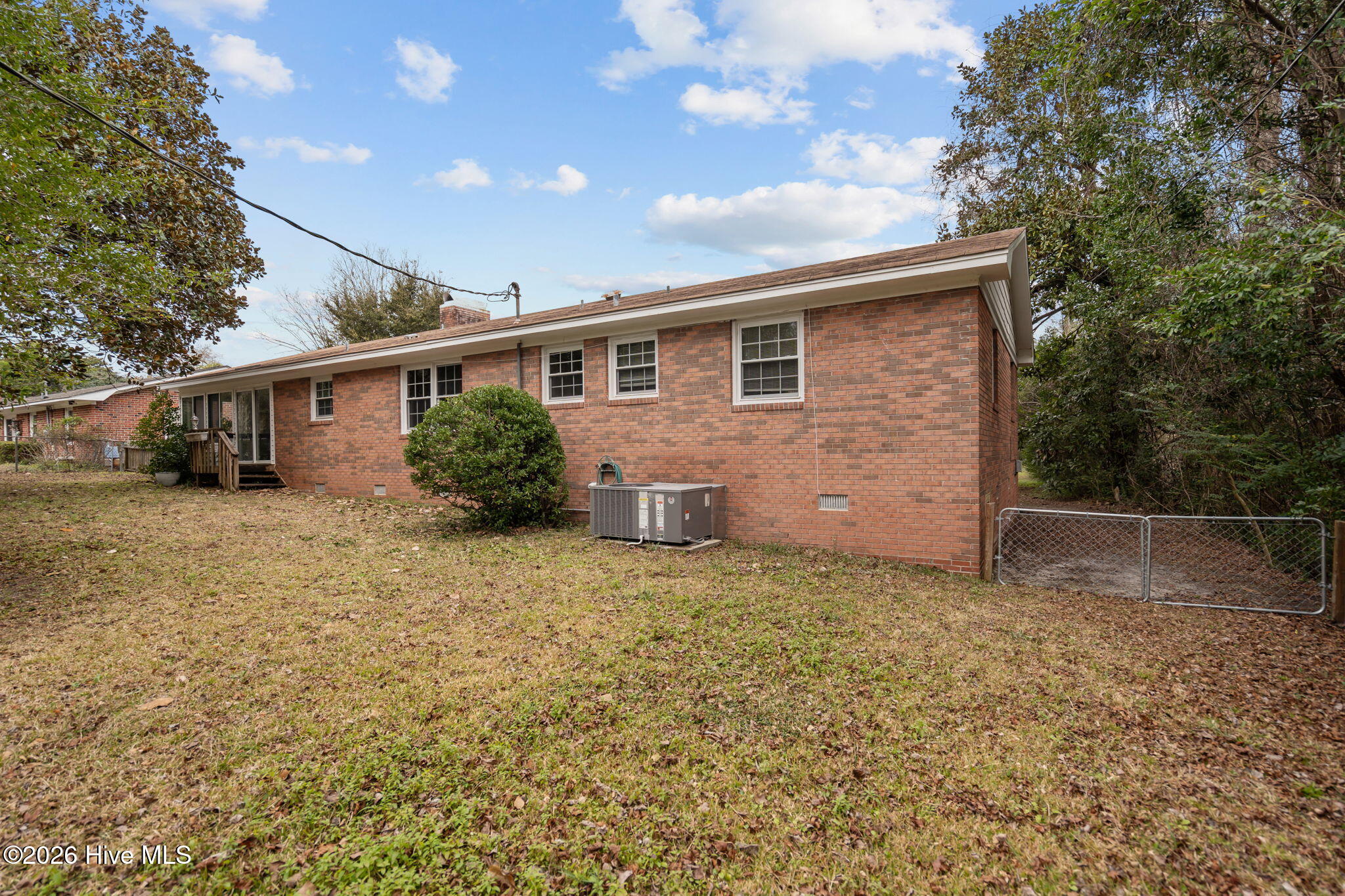 100551462 | Photo 43